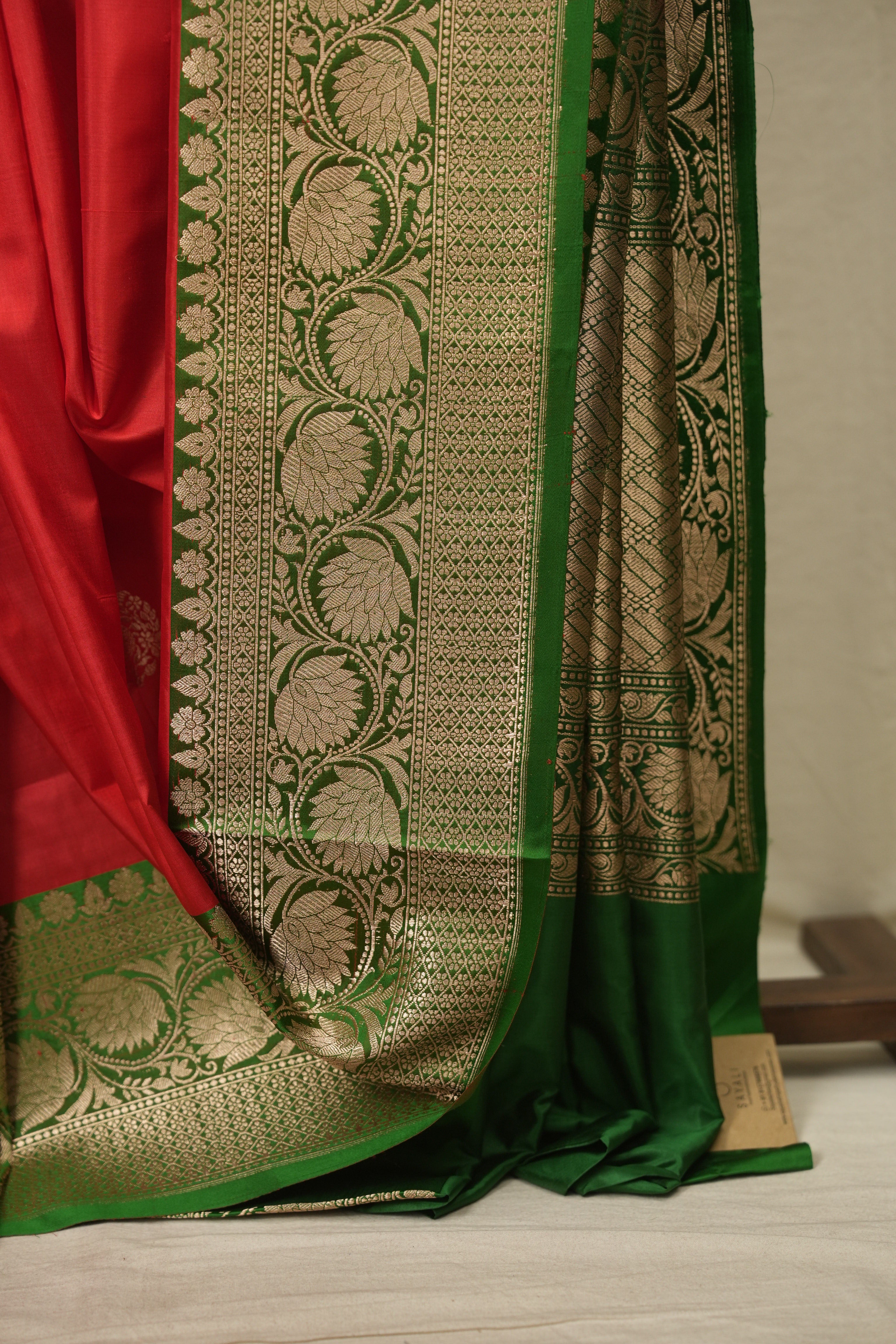 Red Banarasi Silk Saree - SRRBSS985