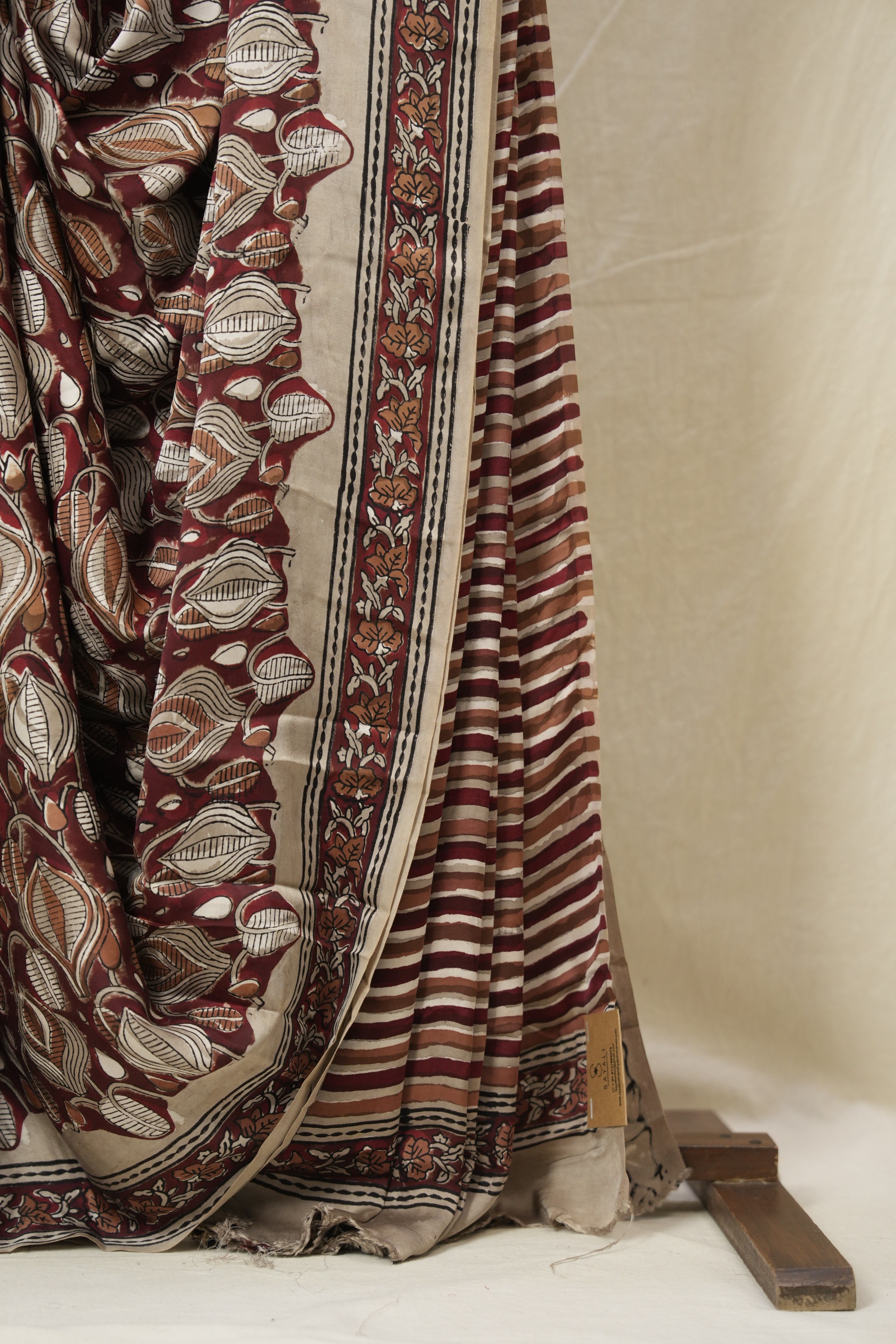 Maroon Leaf Print  HBP Modal  Silk Saree - SRMMSS558