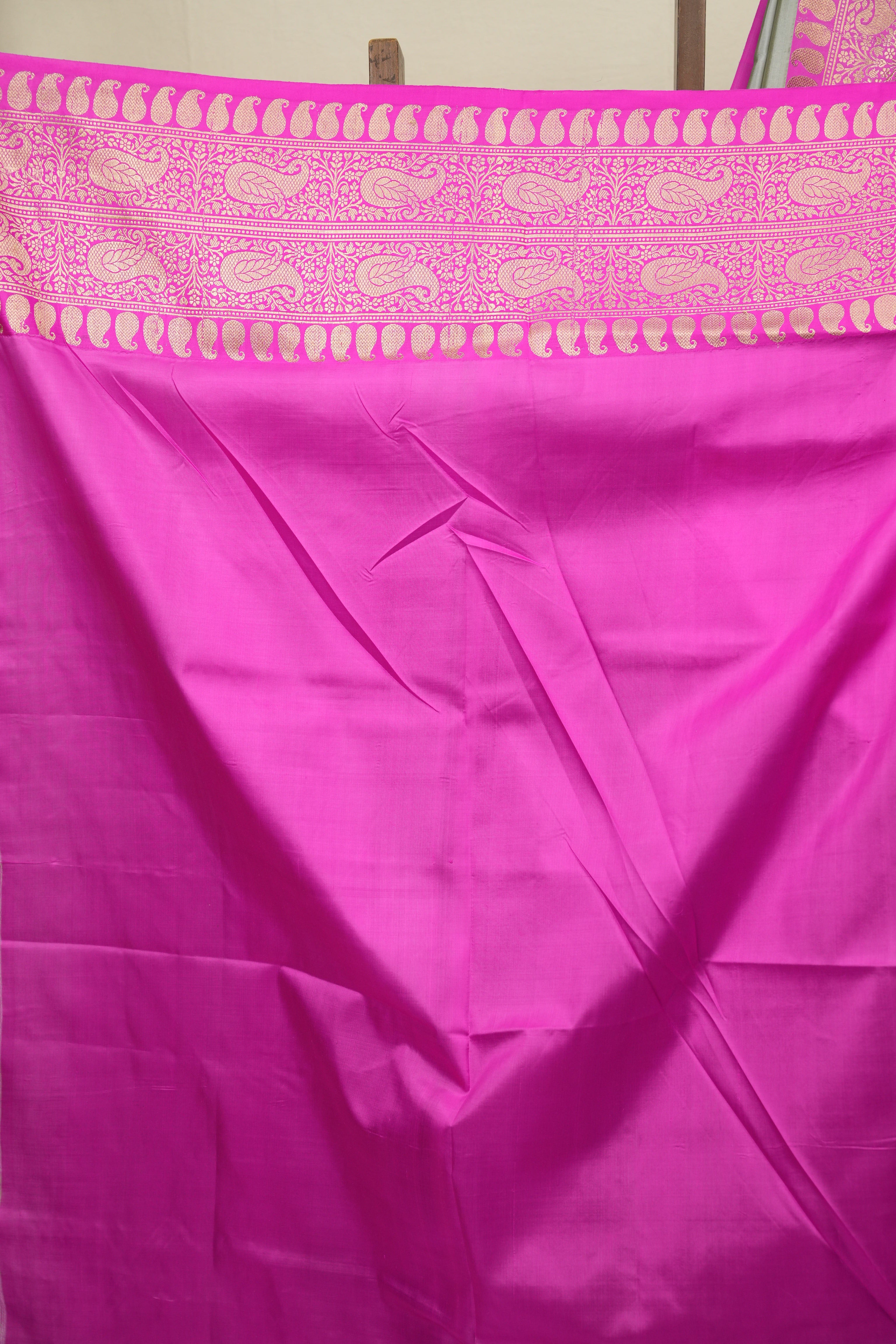 Grey Banarasi Silk Saree - SRGBSS988
