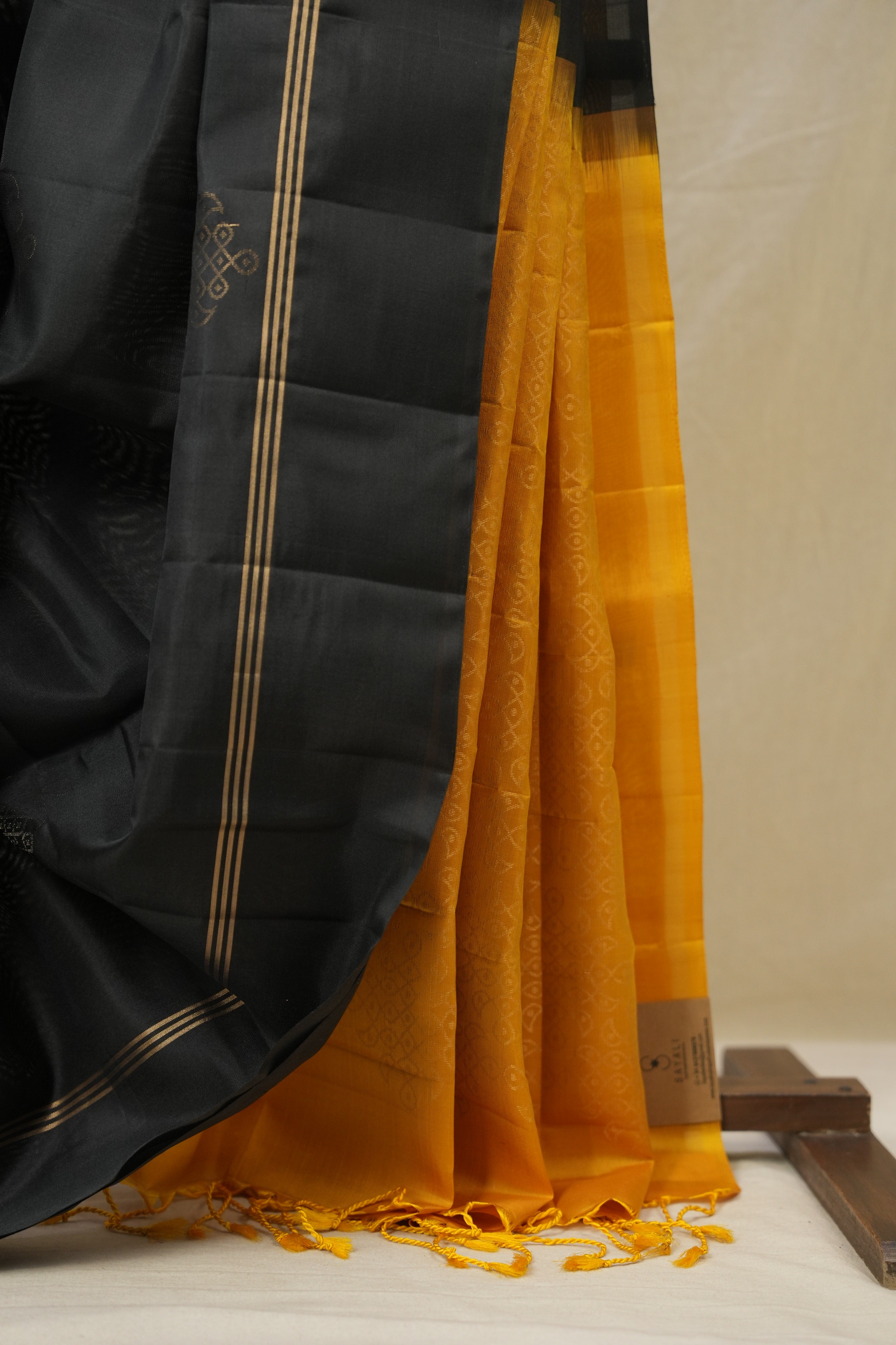 Black Soft Silk Saree - SRBSSS429