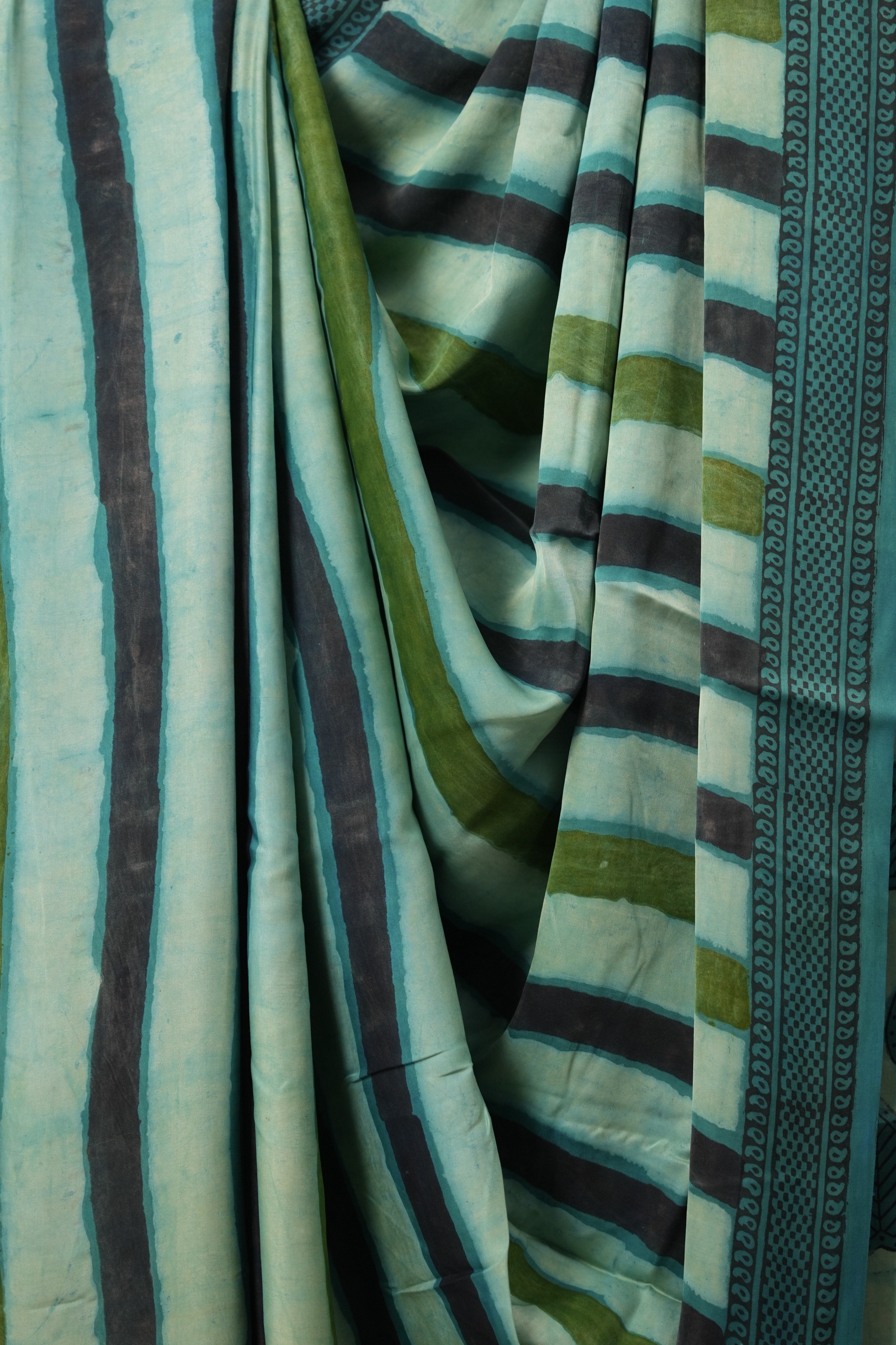 Multicolor HBP Modal Silk Saree - SRMMSS502