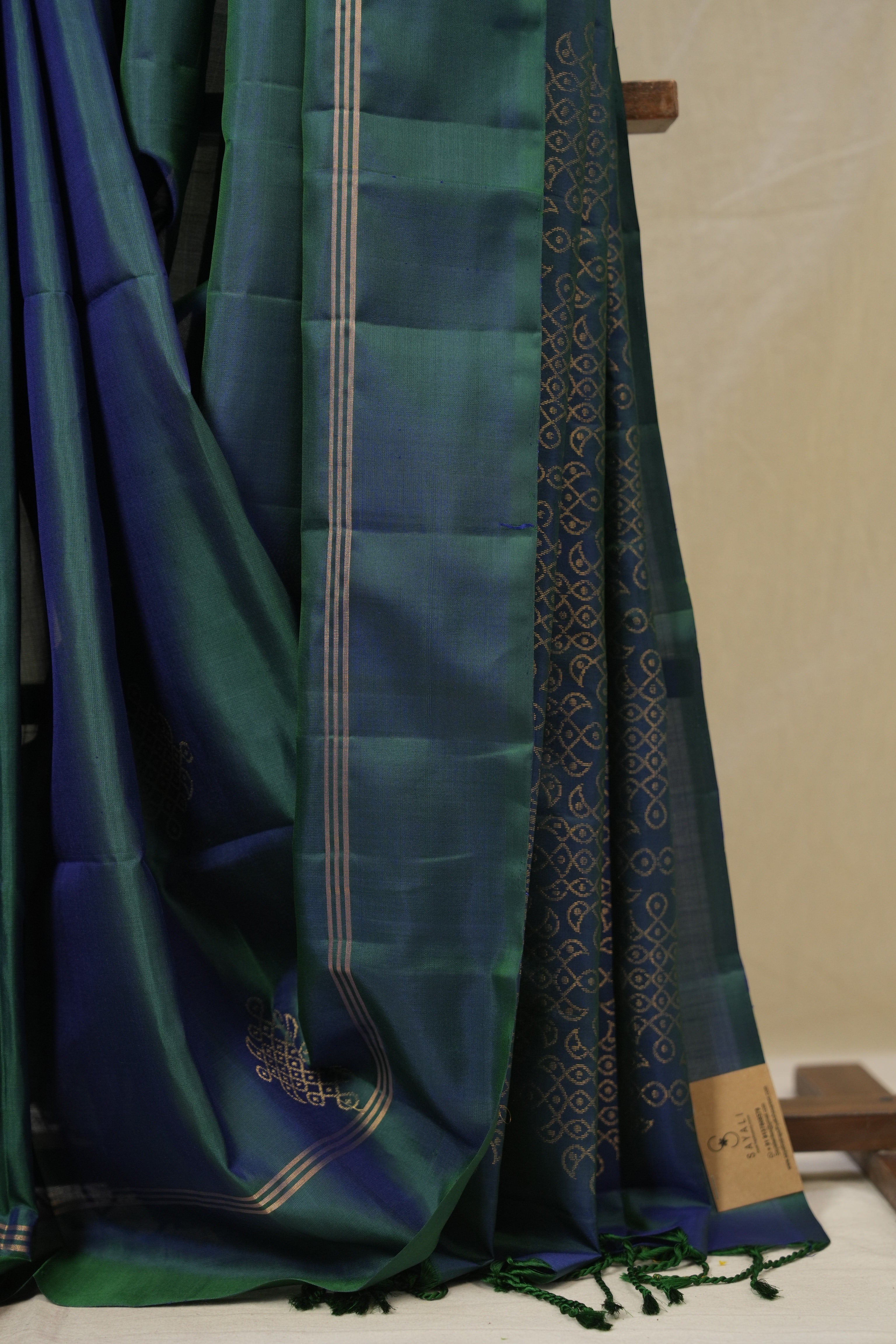 Peacock Green Soft Silk Saree - SRPGSSS428