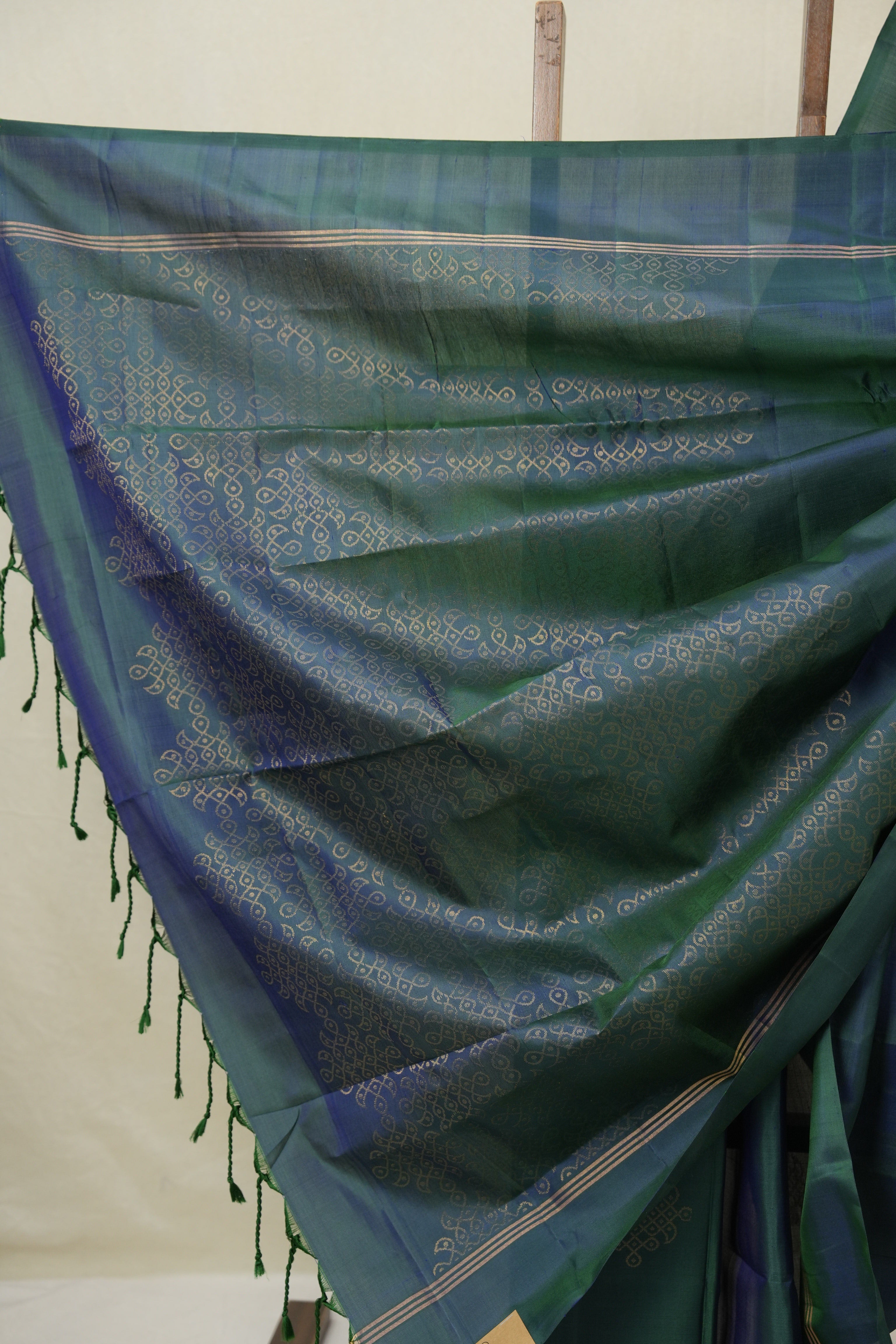 Peacock Green Soft Silk Saree - SRPGSSS428