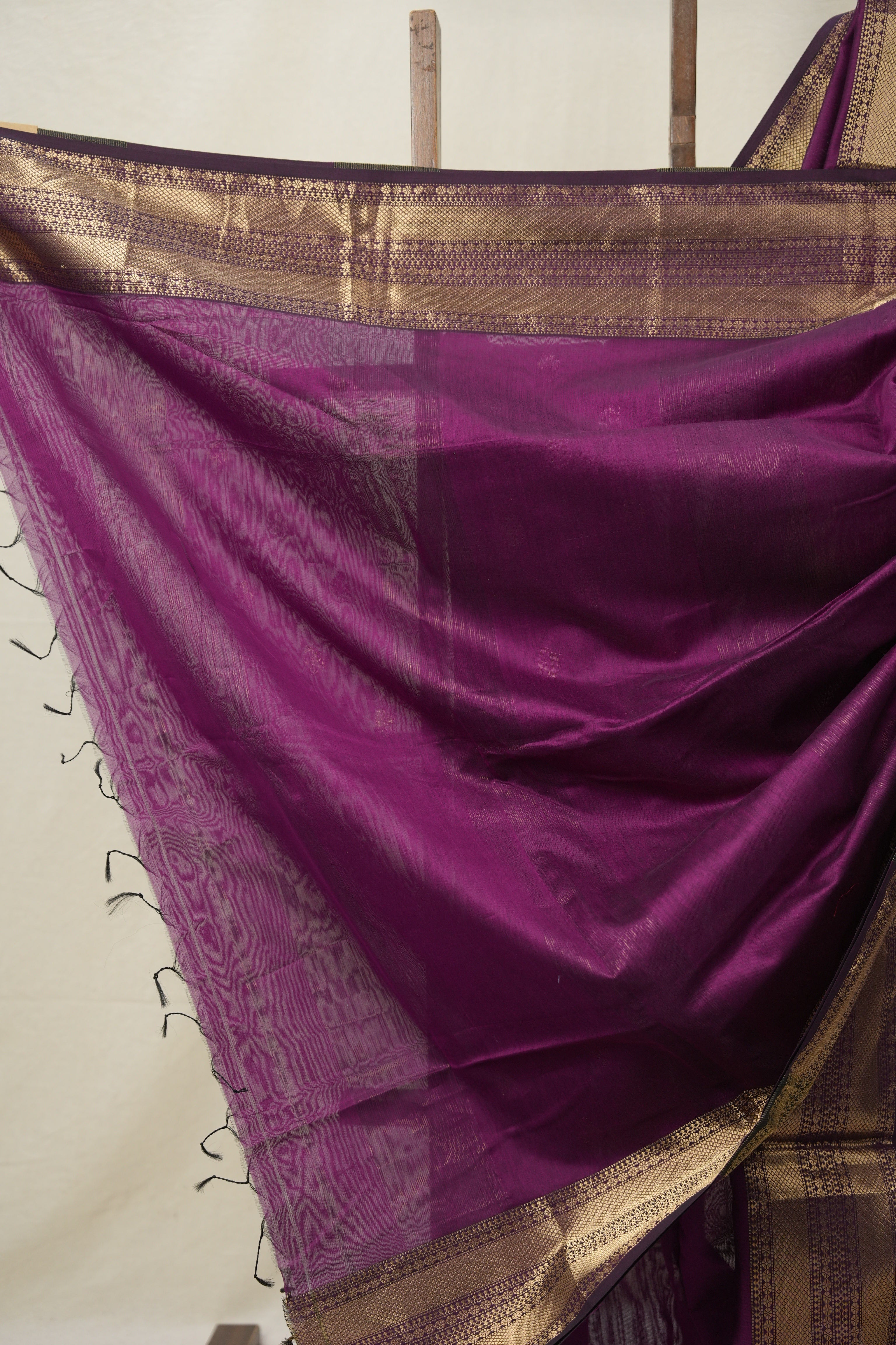 Magenta Maheshwari Saree - SRMMS943