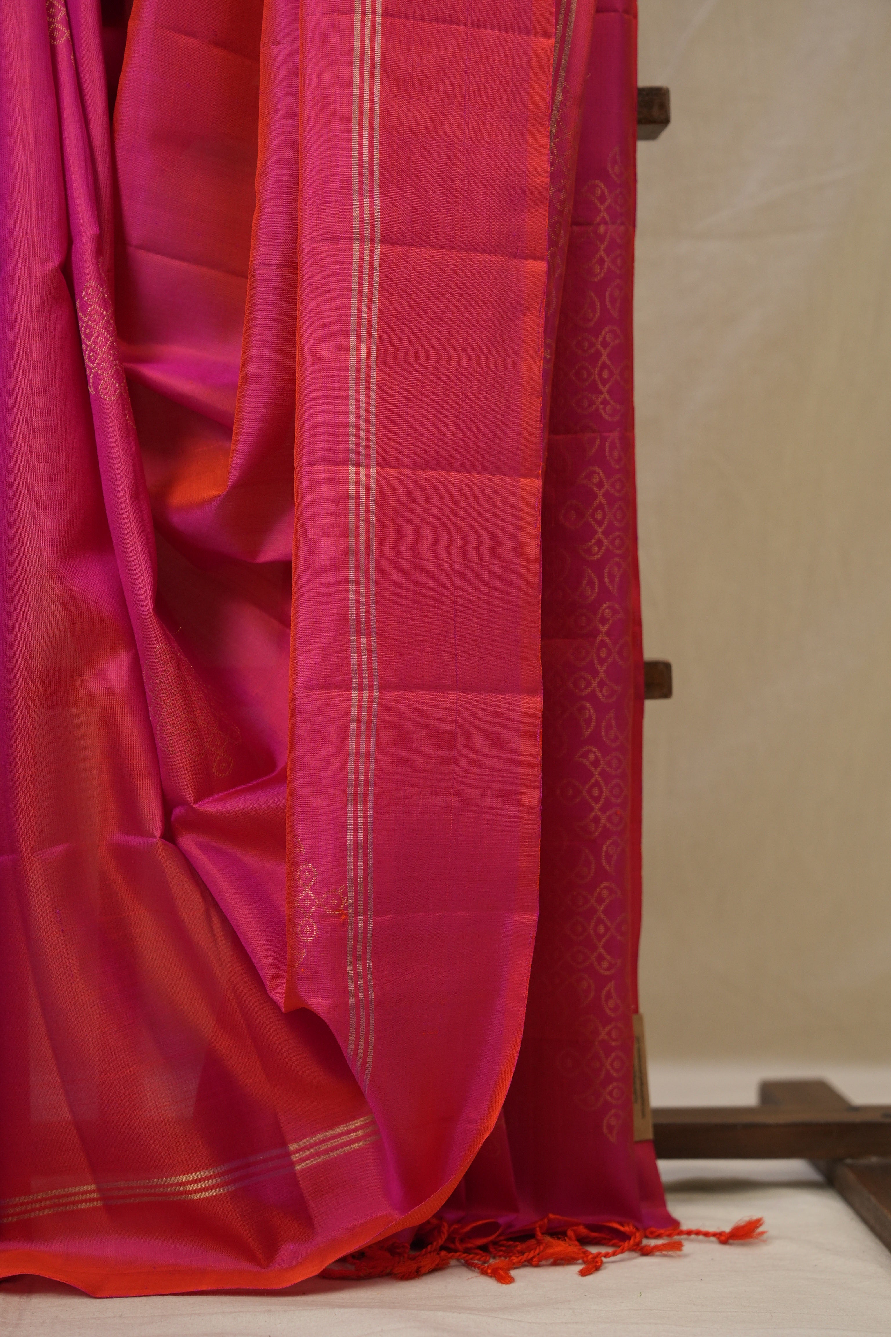 Two Tone Pink Soft Silk Saree - SRTTPSSS425