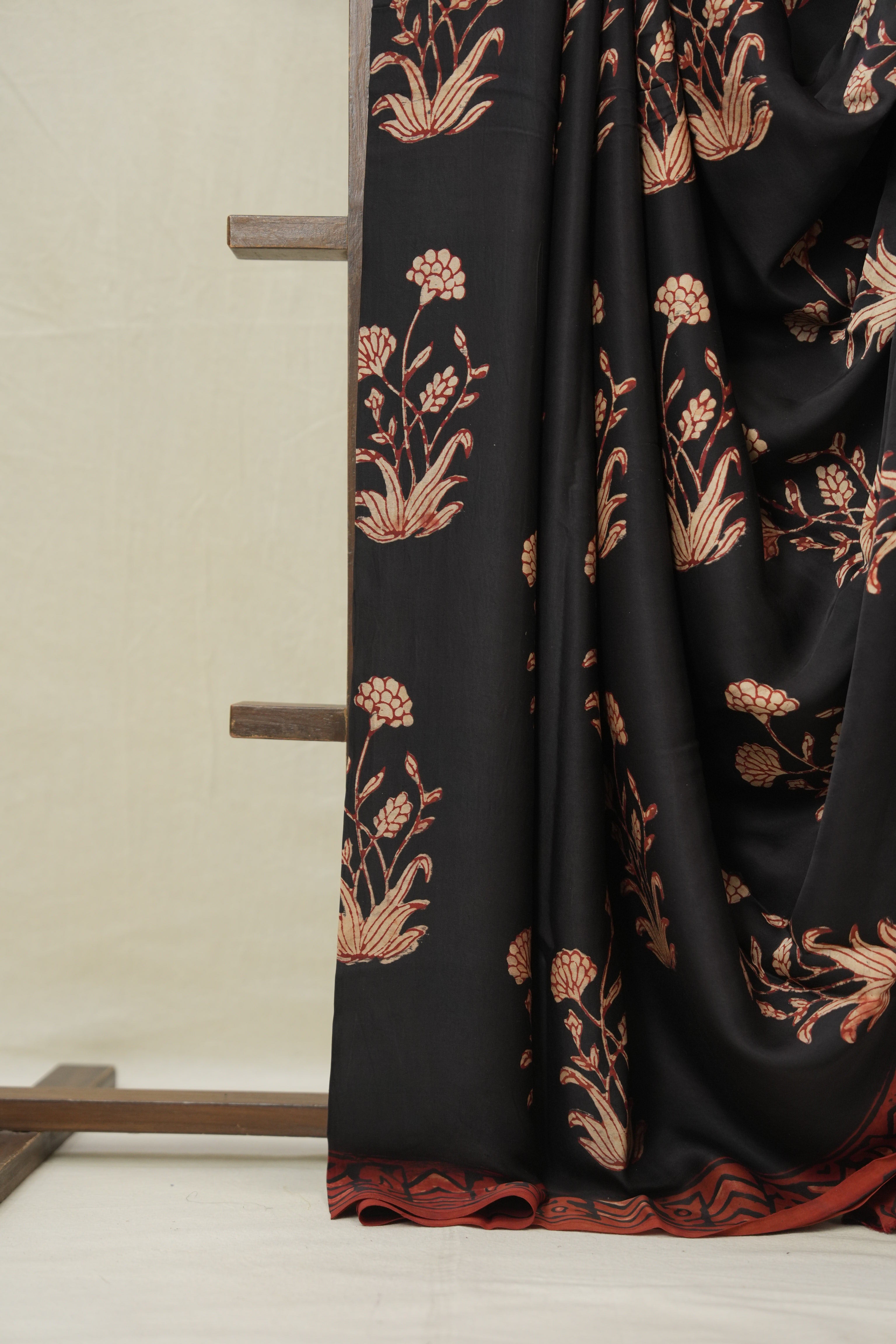 Black HBP Modal Silk Saree - SRBMSS578