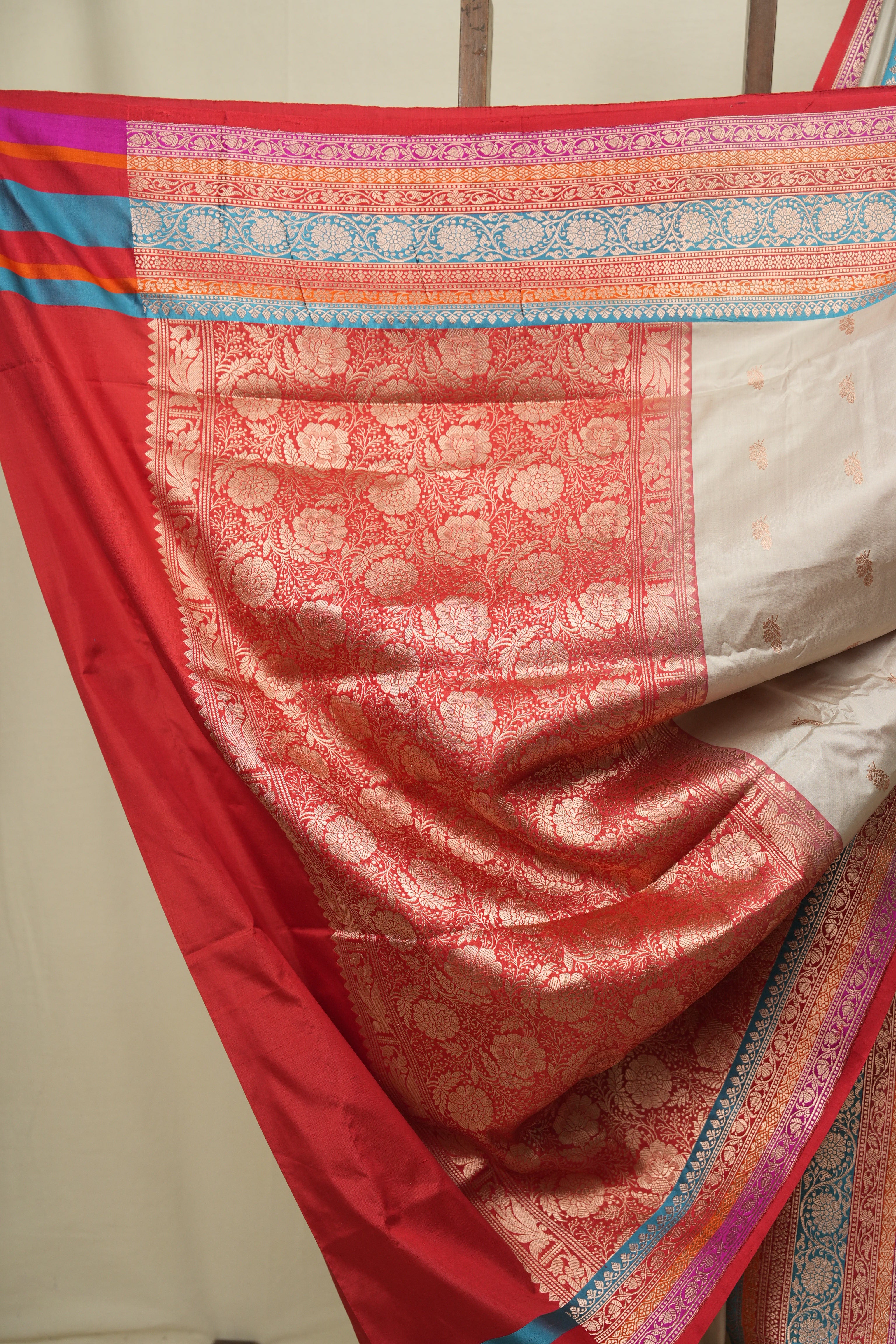 Beige Banarasi Silk Saree - SRBBSS994