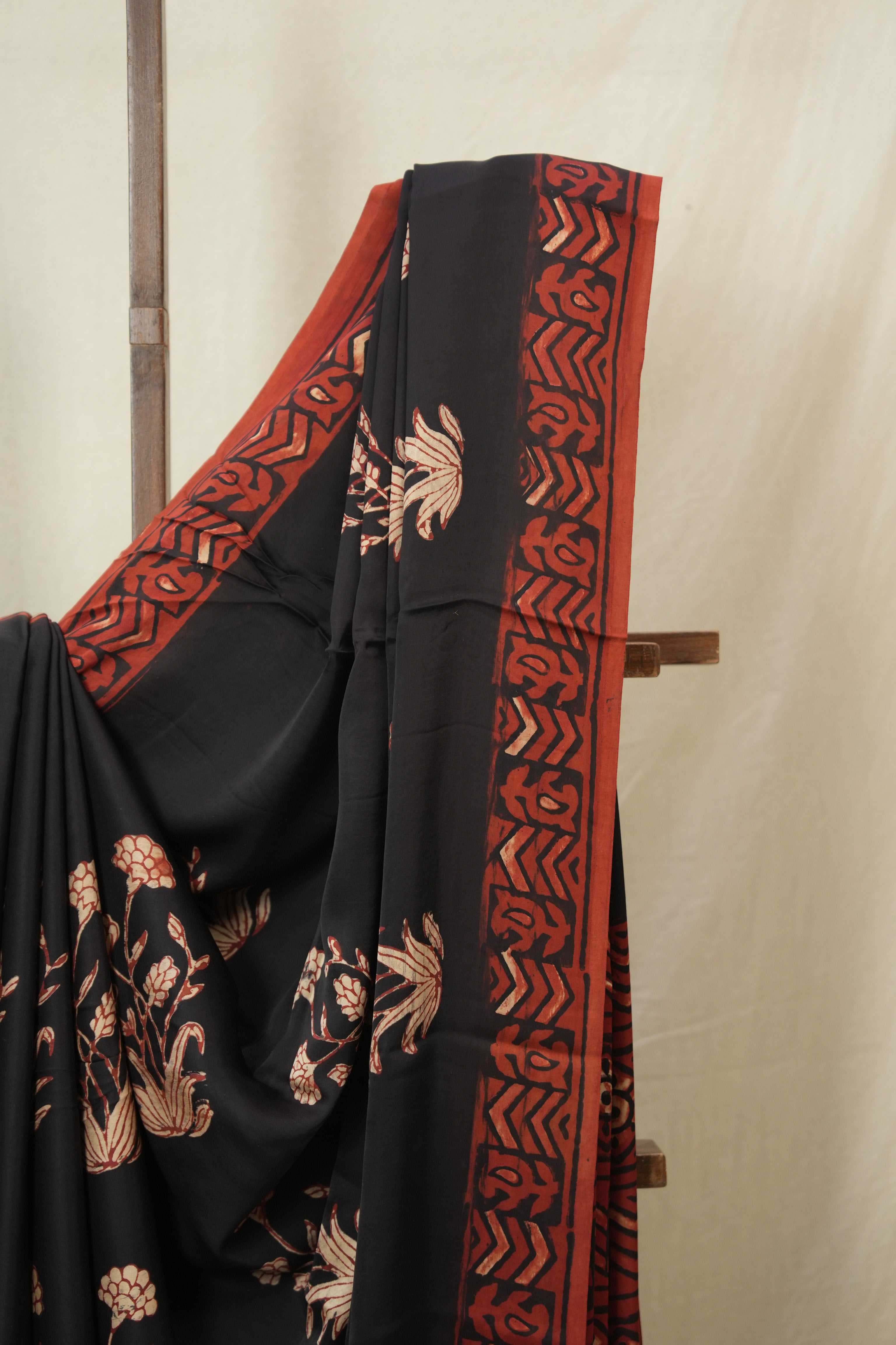 Black HBP Modal Silk Saree - SRBMSS578