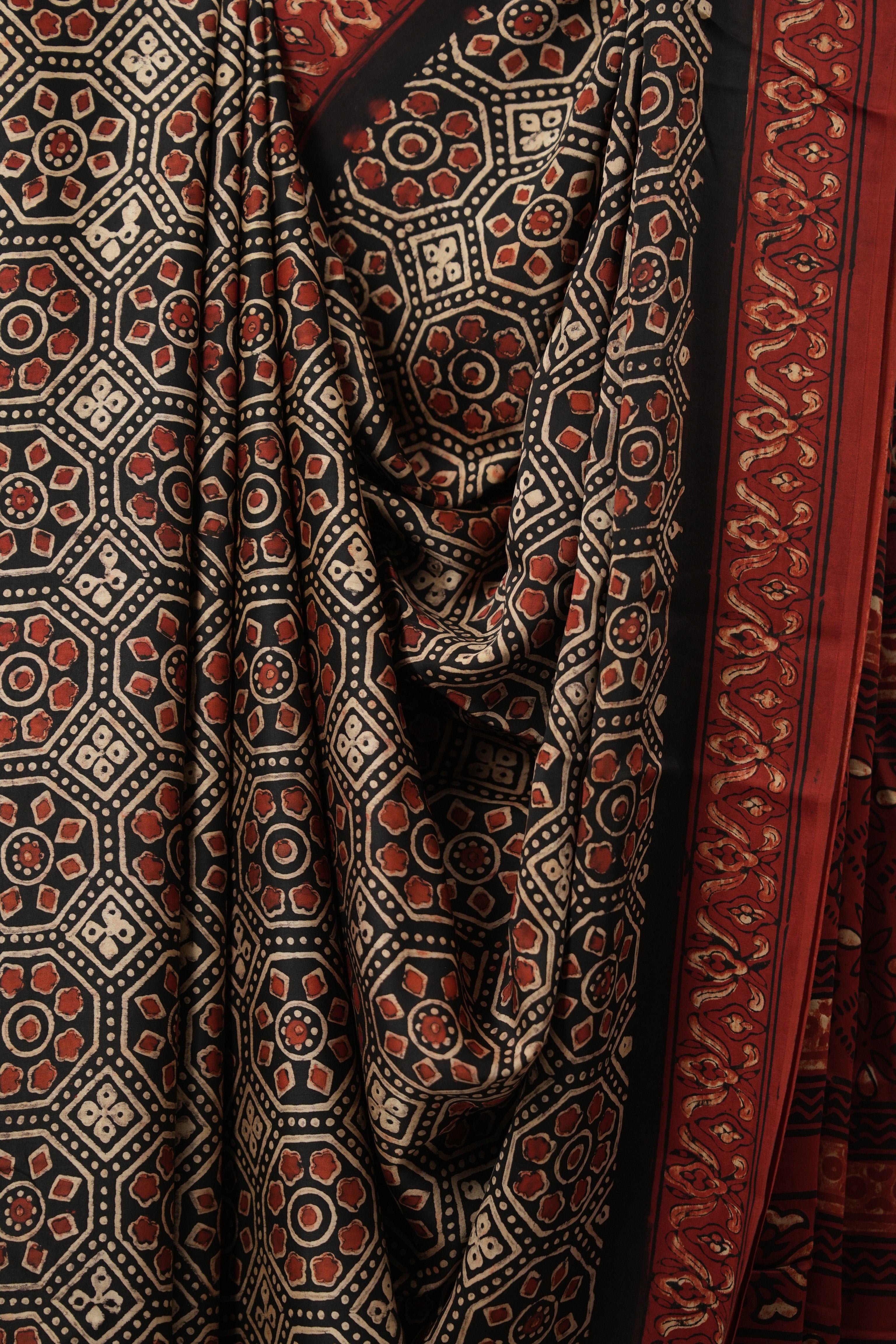 Black HBP Modal Silk Saree - SRBMSS509