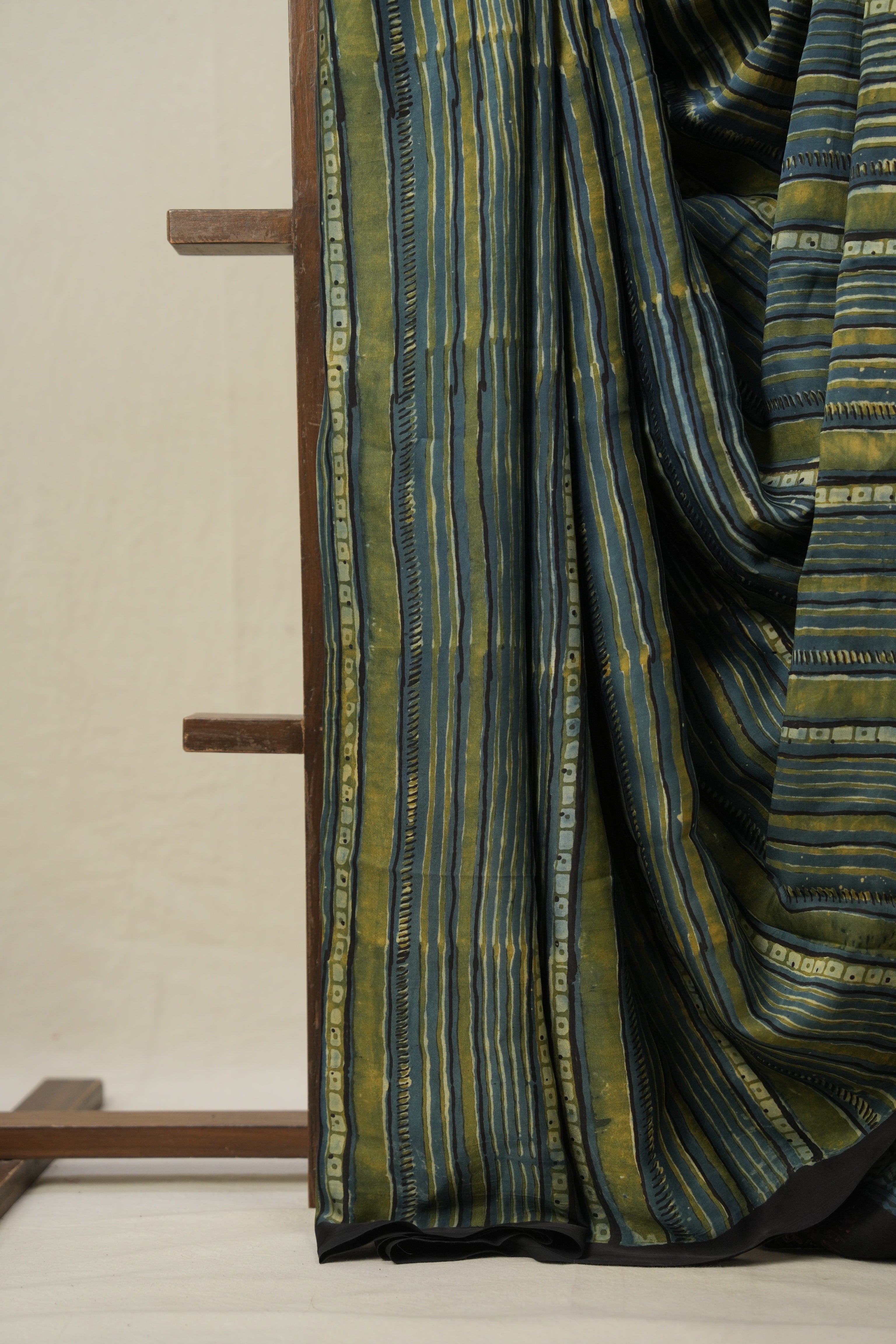 Blue Green HBP Modal Silk Saree - SRBGMSS511