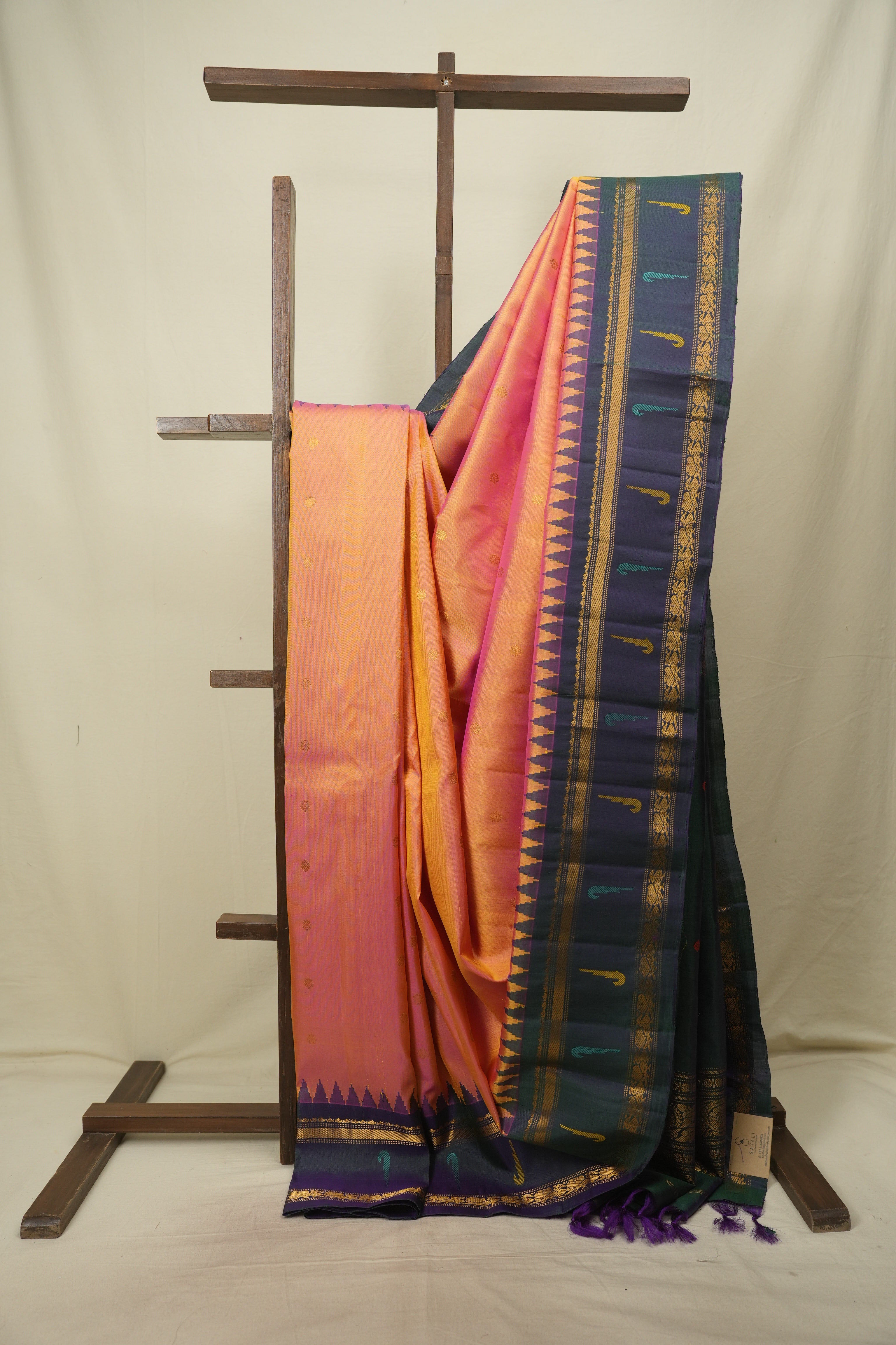 Dual Tone Peach Gadwal Silk Saree - SRDTPGSS664