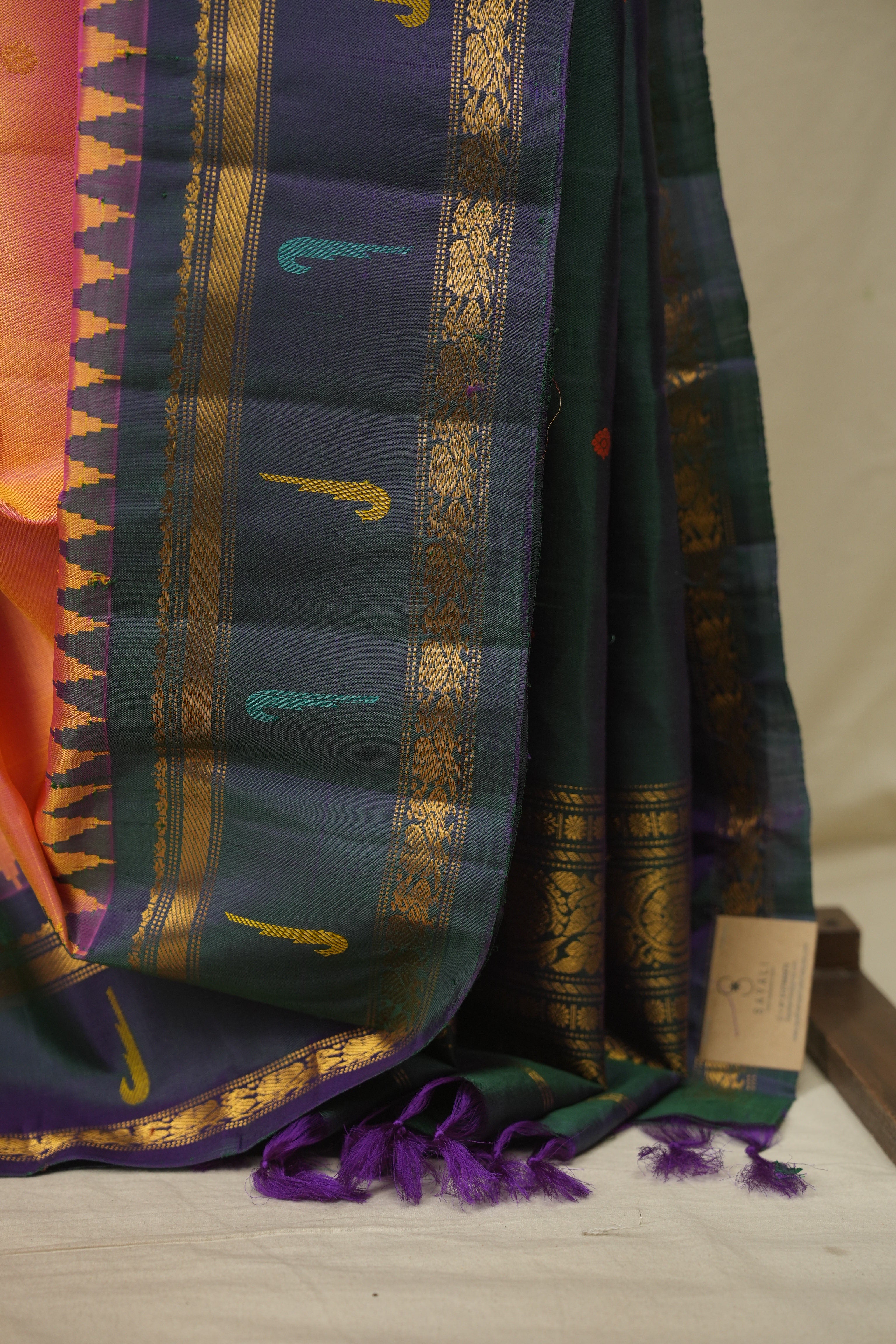 Dual Tone Peach Gadwal Silk Saree - SRDTPGSS664