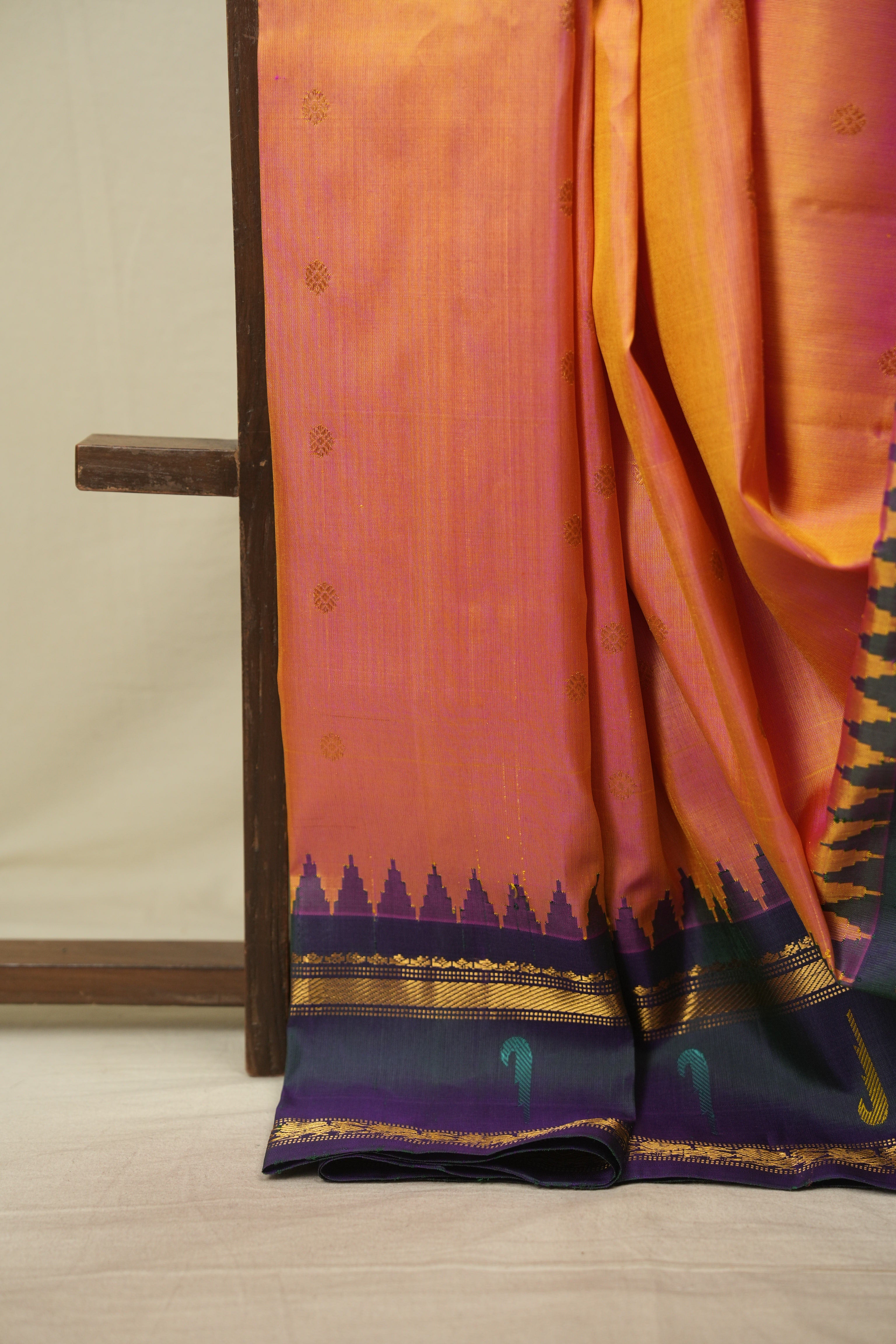 Dual Tone Peach Gadwal Silk Saree - SRDTPGSS664