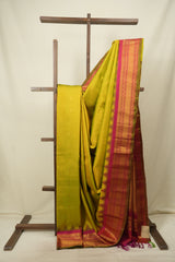 Moss Green Gadwal Silk Saree - SRMGGSS662