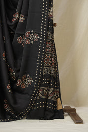 Black Floral Print HBP Modal Silk Saree - SRBFMSS574