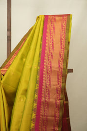 Moss Green Gadwal Silk Saree - SRMGGSS662