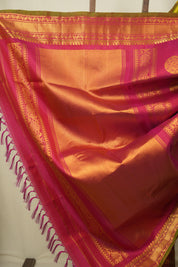Moss Green Gadwal Silk Saree - SRMGGSS662