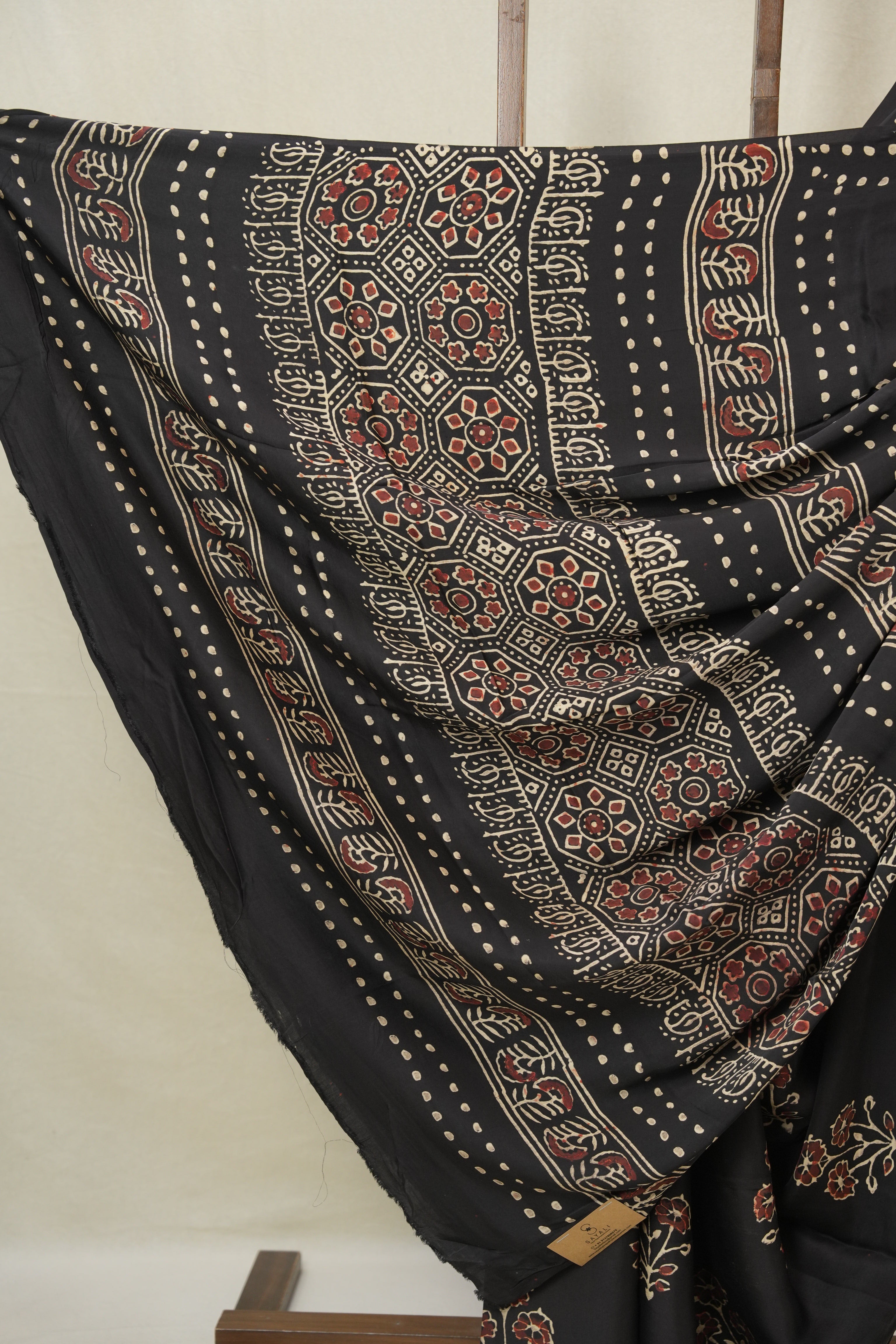 Black Floral Print HBP Modal Silk Saree - SRBFMSS574