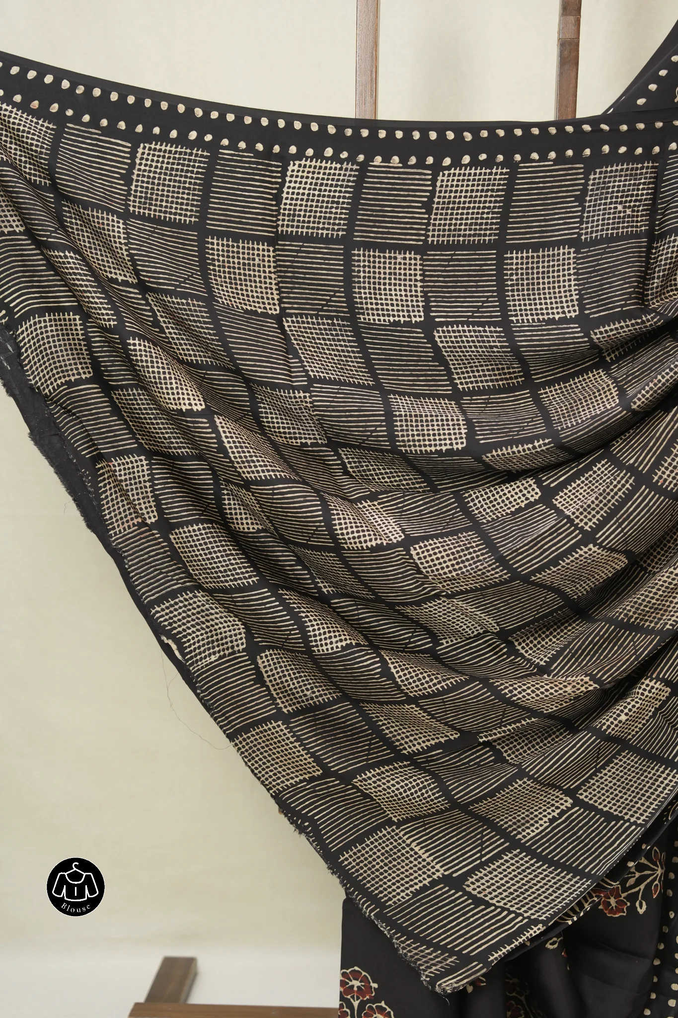 Black Floral Print HBP Modal Silk Saree - SRBFMSS574