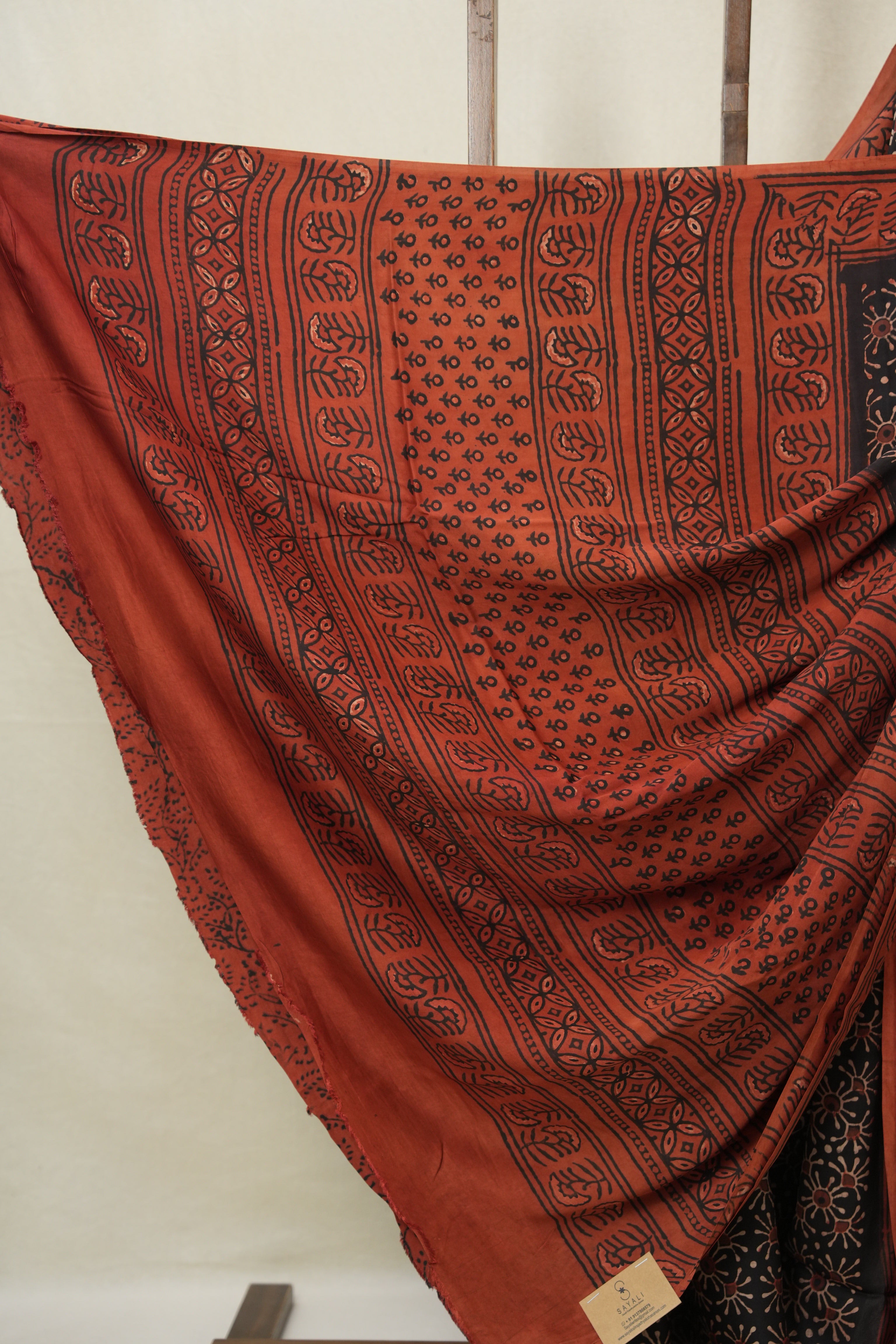 Black HBP Modal Silk Saree - SRBMSS572