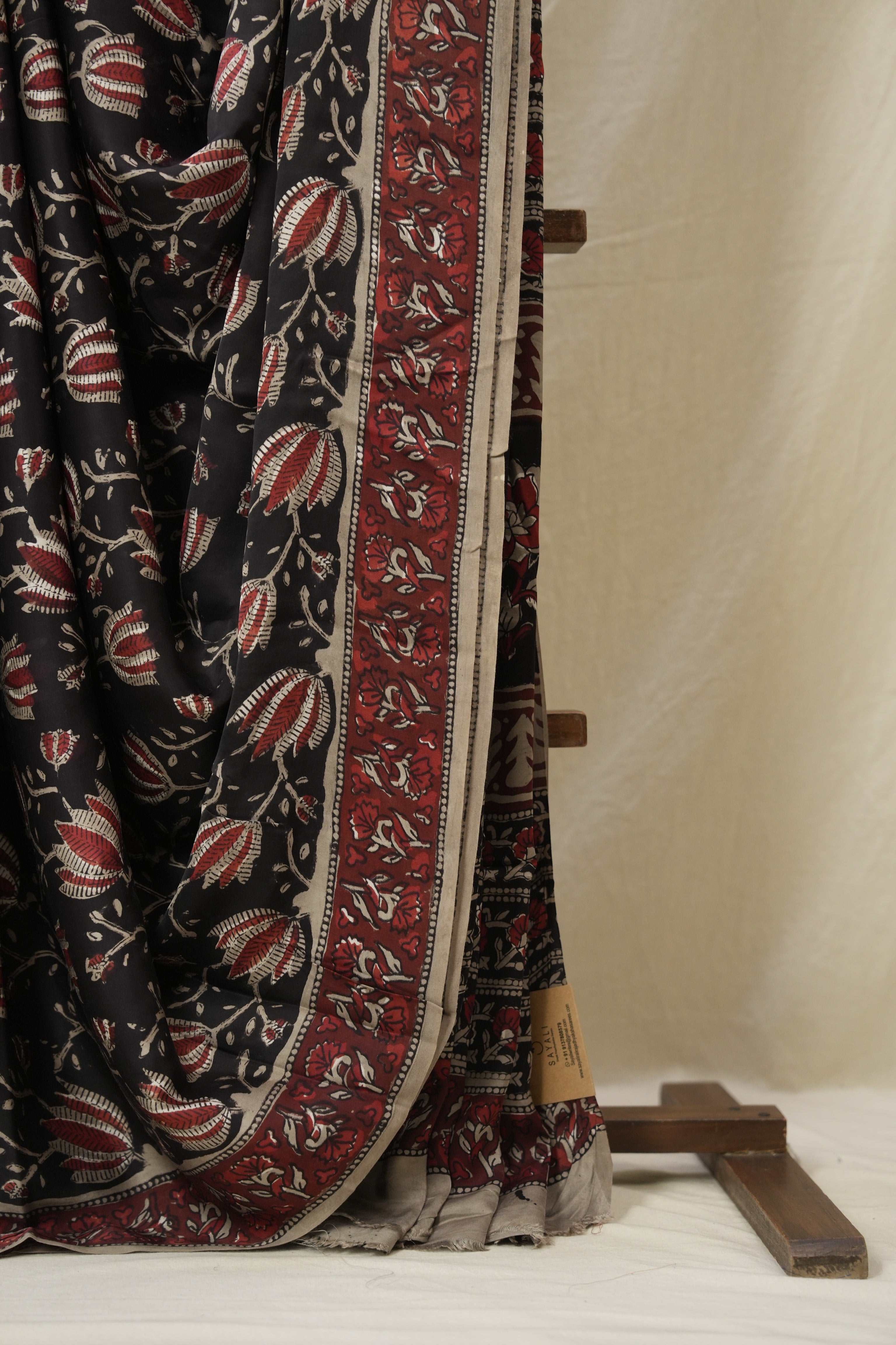 Black Floral Print HBP Modal Silk Saree - SRBFMSS571