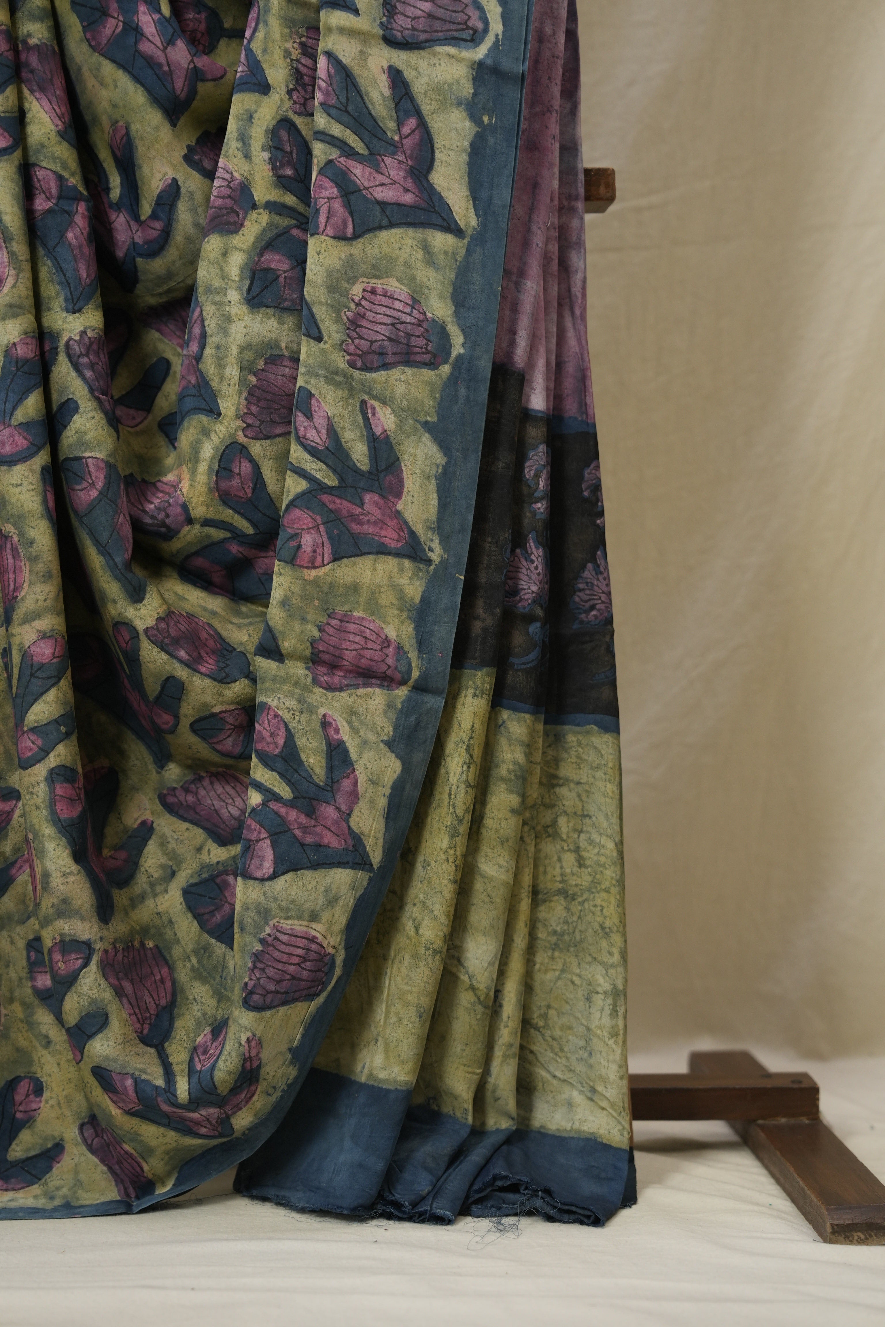 Olive Green HBP Modal Silk Saree - SRBMSS567