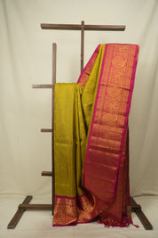 Moss Green Gadwal Silk Saree - SRMGGSS656