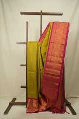 Moss Green Gadwal Silk Saree - SRMGGSS656