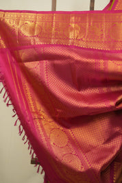 Moss Green Gadwal Silk Saree - SRMGGSS656