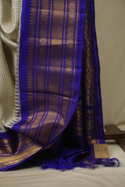 Off White Gadwal Silk Saree - SROWGSS654