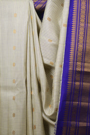 Off White Gadwal Silk Saree - SROWGSS654