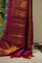 Dual Tone Green Gadwal Silk Saree - SRDTGGSS653