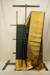 Bottle Green Gadwal Silk Saree - SRBGGSS657