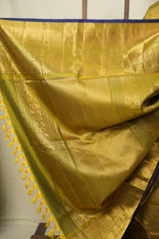 Bottle Green Gadwal Silk Saree - SRBGGSS657