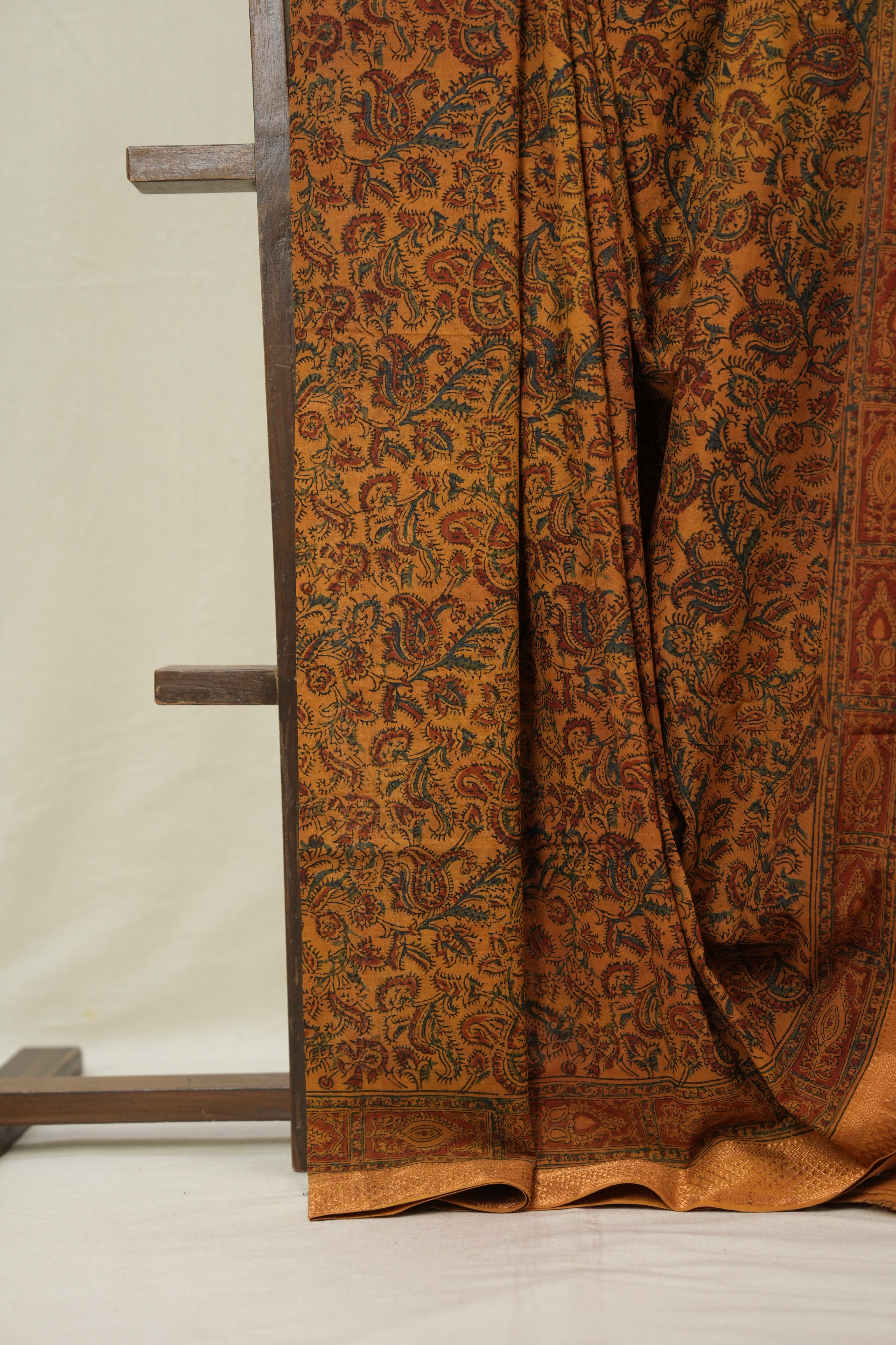 Orange HBP Mangalgiri Cotton Saree - SROHMCS017