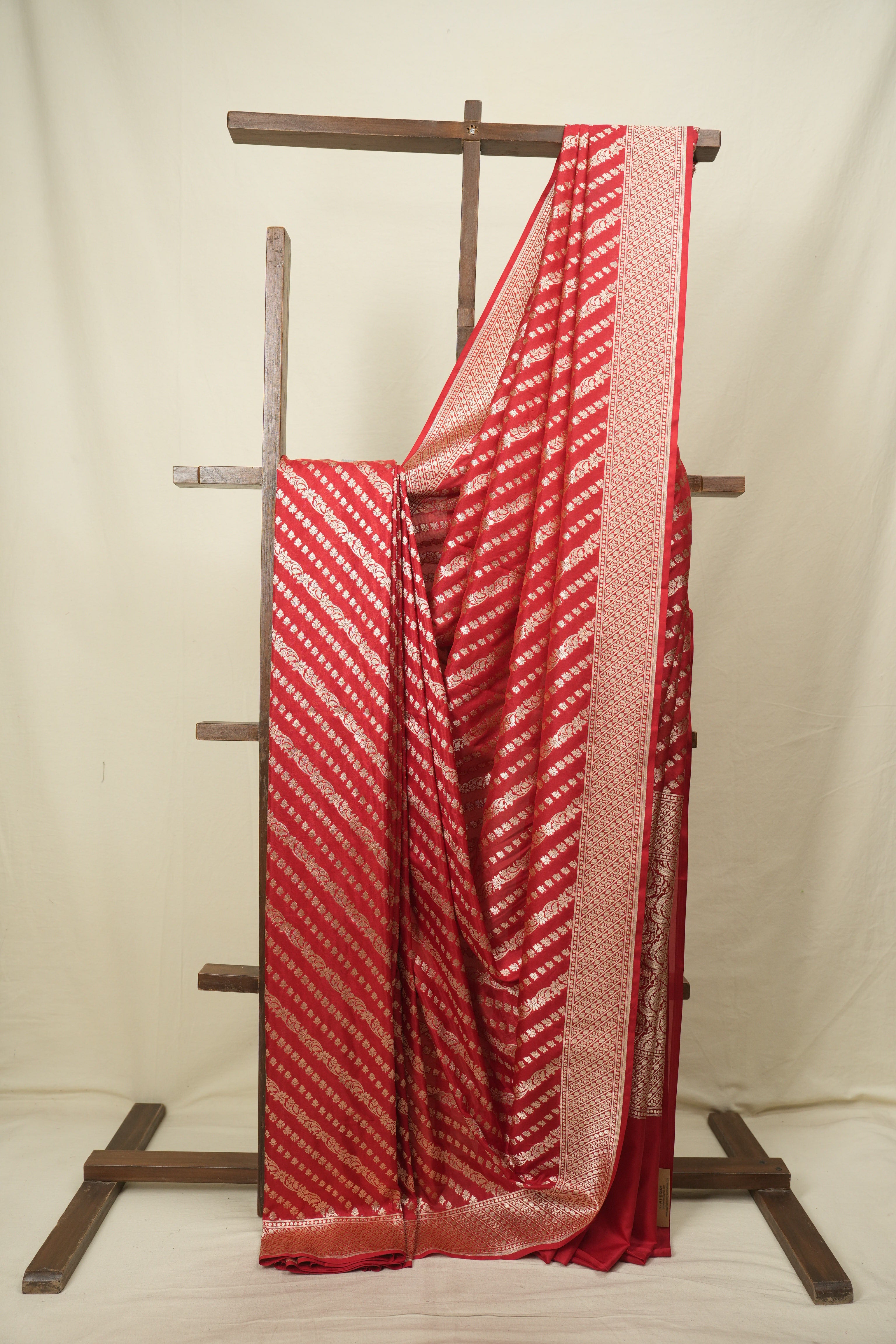 Red Banarasi Silk Saree - SRRBSS1001