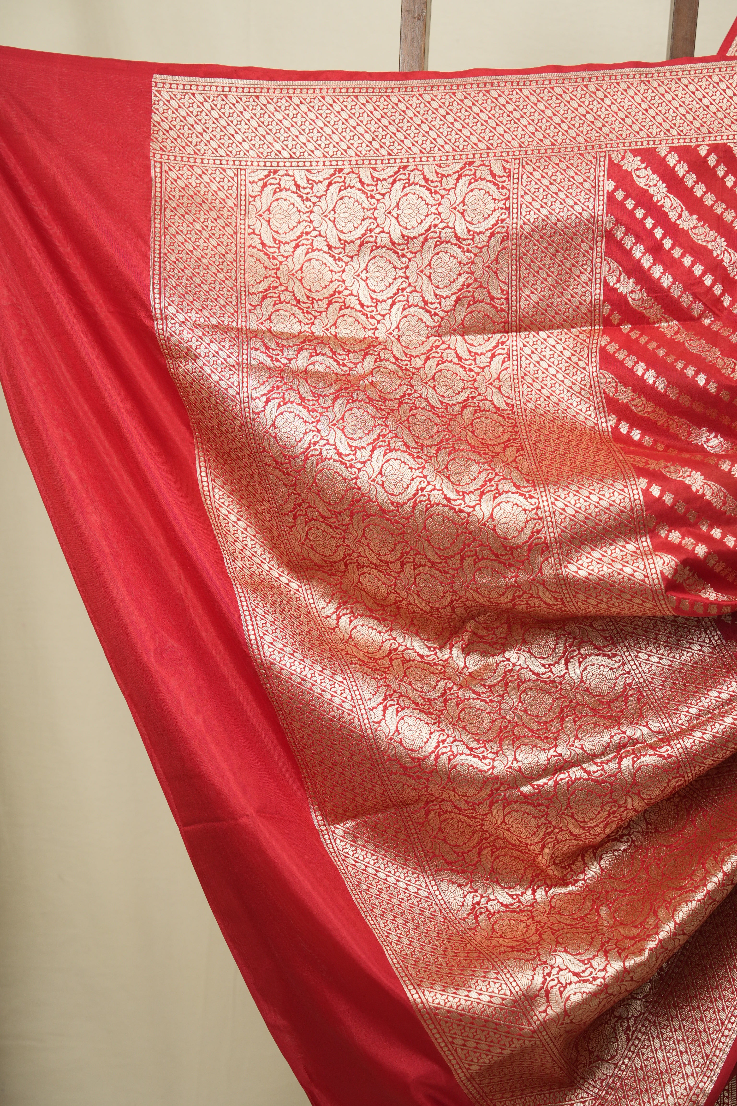Red Banarasi Silk Saree - SRRBSS1001