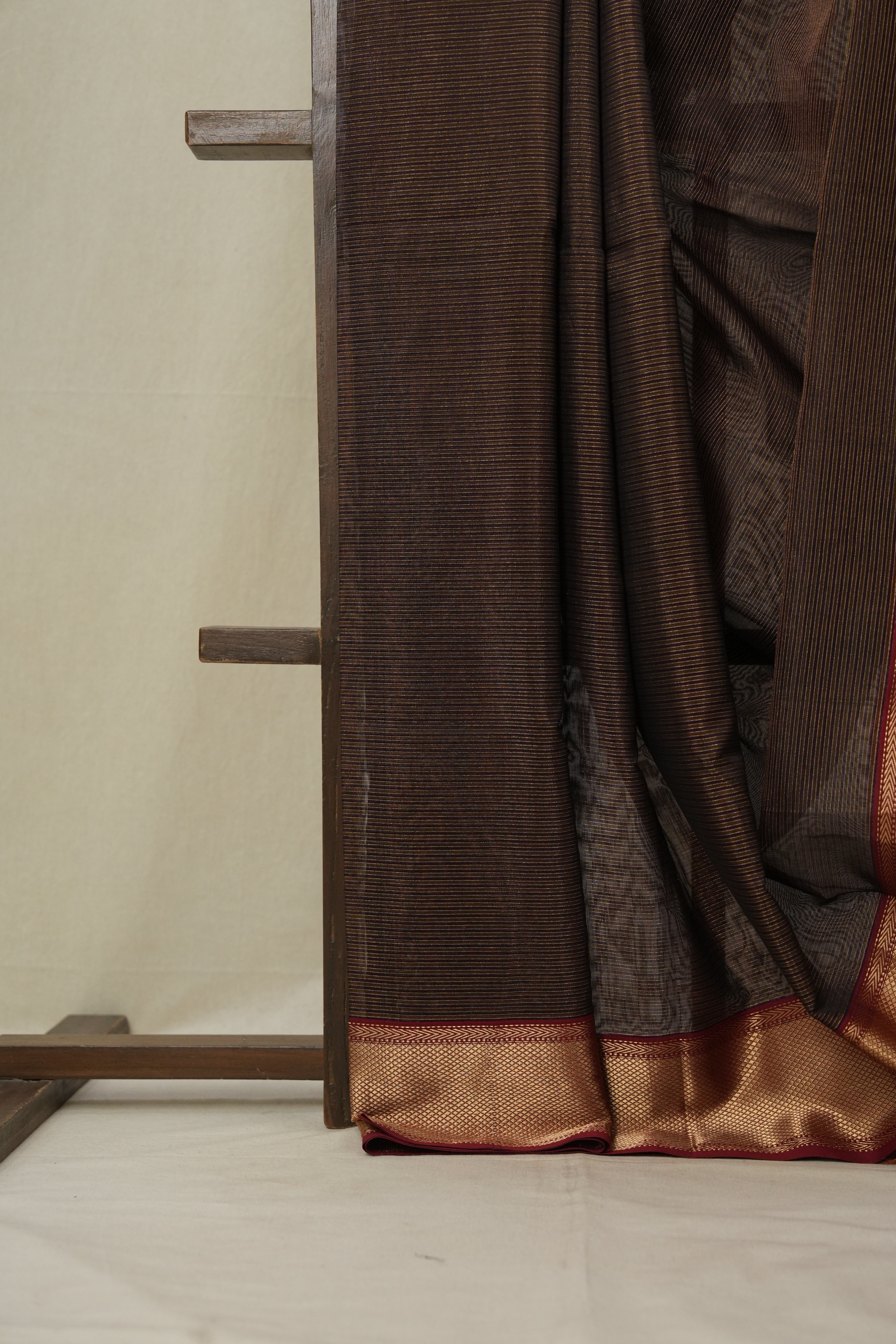 Brown Maheshwari Tissue Saree - SRBMTS610