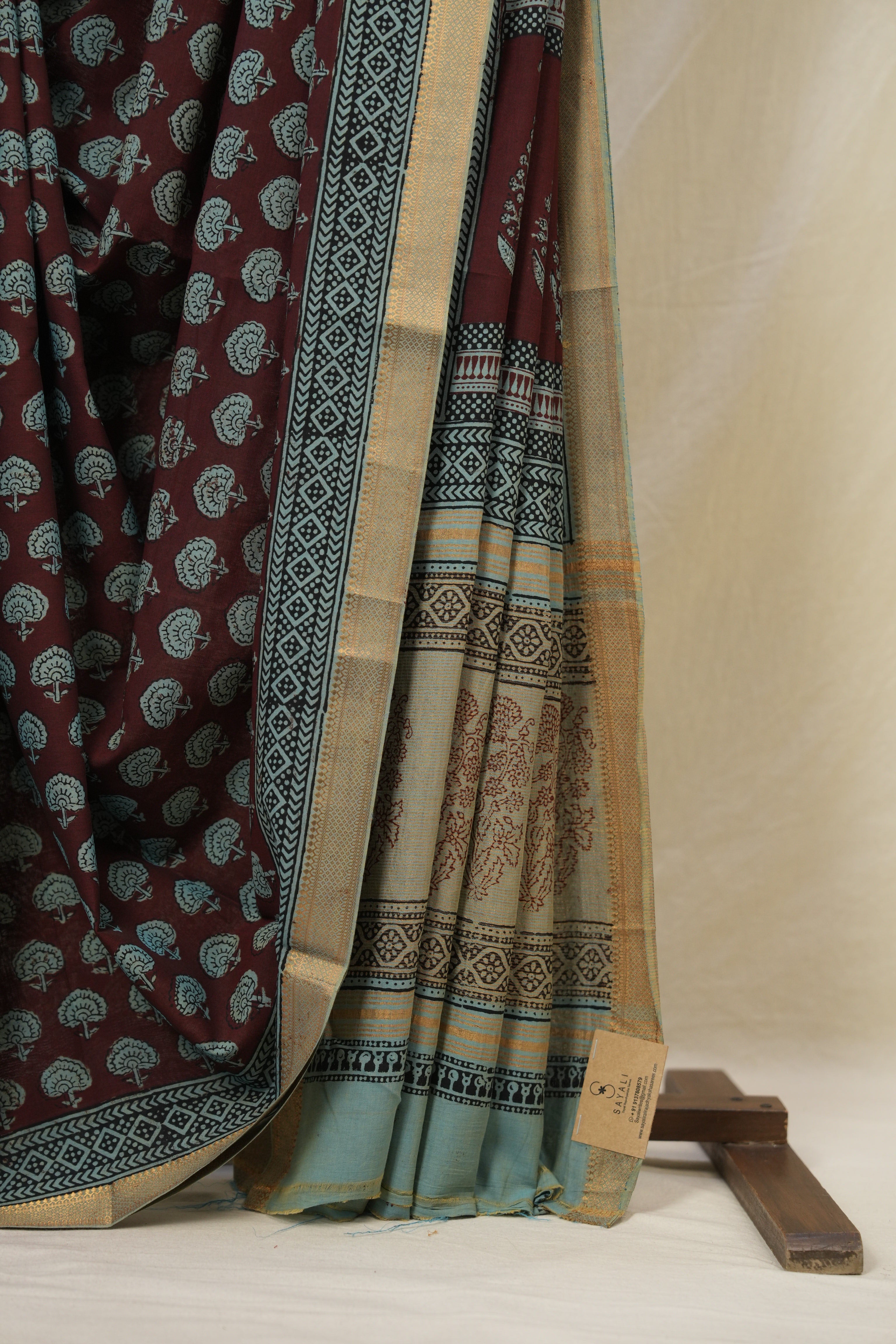 Maroon Green HBP Mangalgiri Cotton Saree - SRMGHMCS003