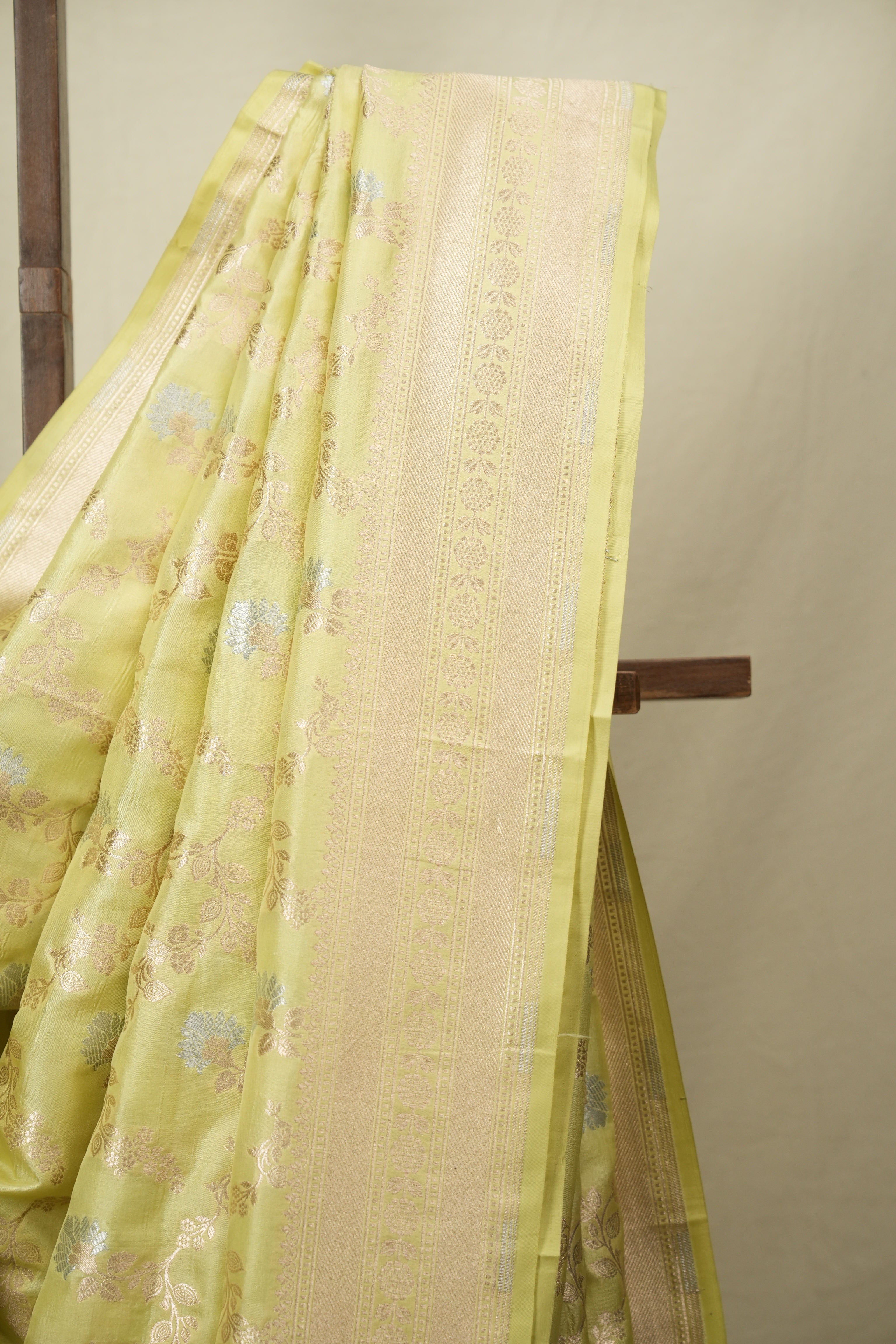 Pista Green Banarasi Silk Saree - SRPGBSS1003