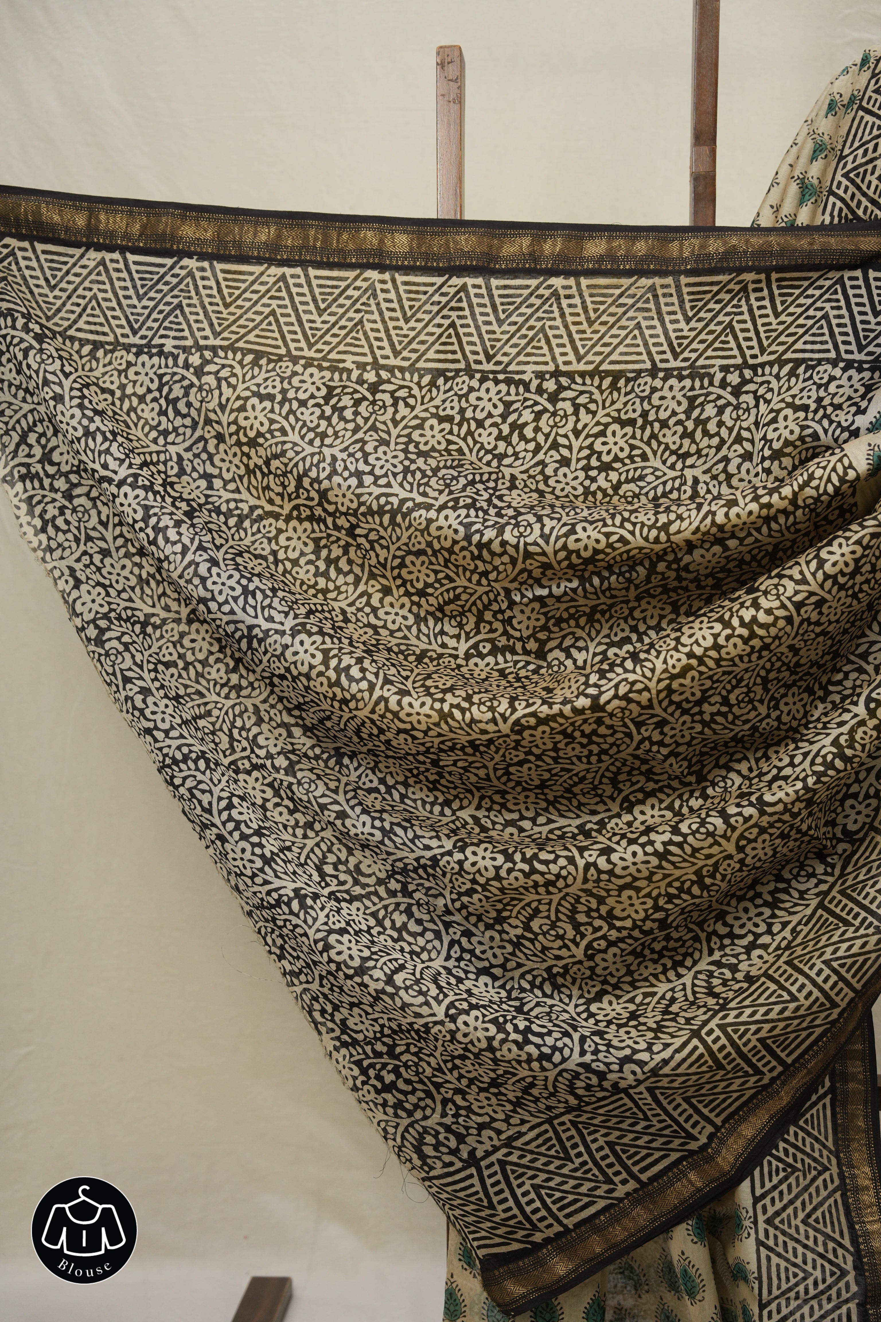 Cream HBP Cotton Silk Saree With Maheshwari Border - SRCCSS1451
