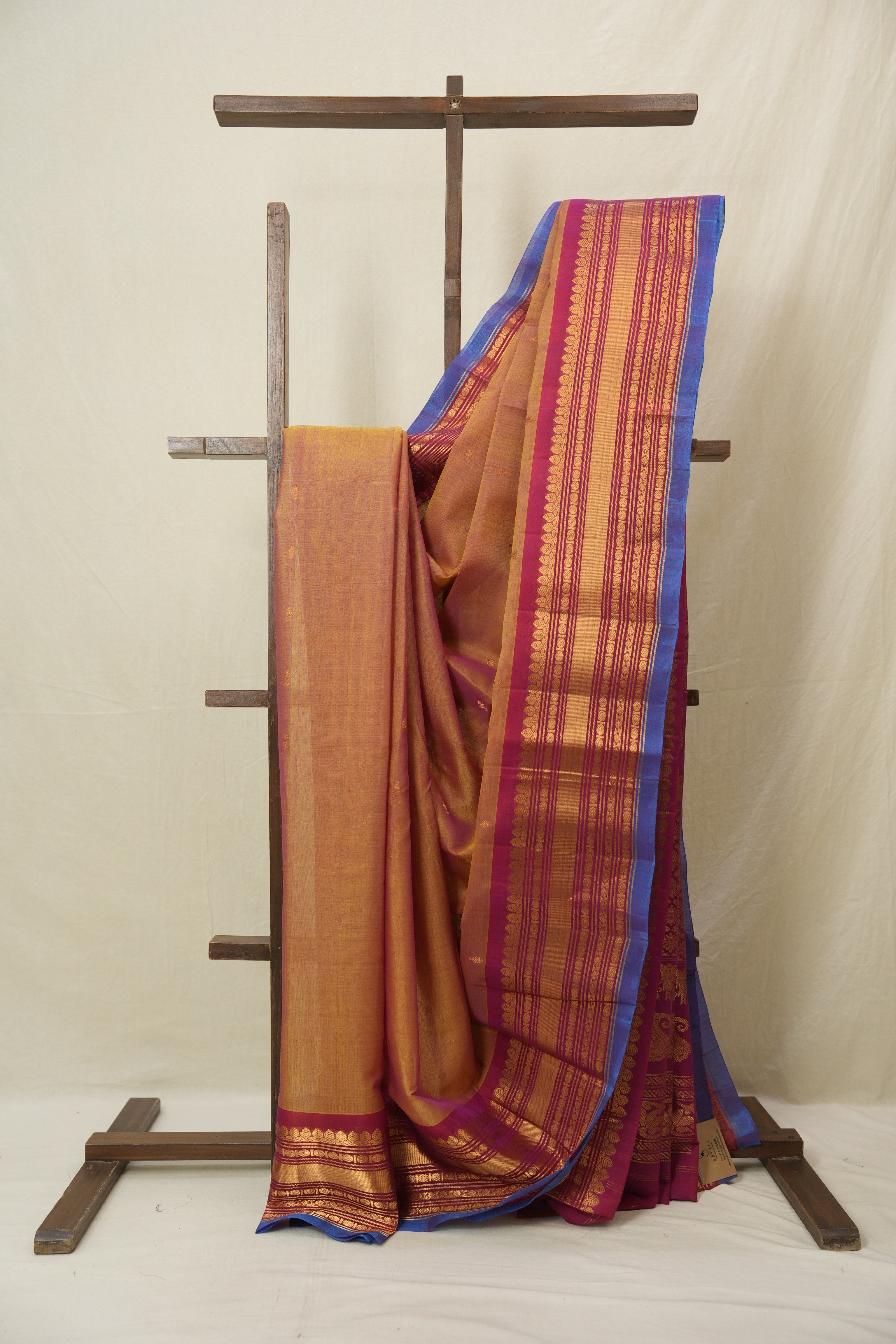 Two Tone Gold Gadwal Cotton Silk Saree - SRTTGGCSS193