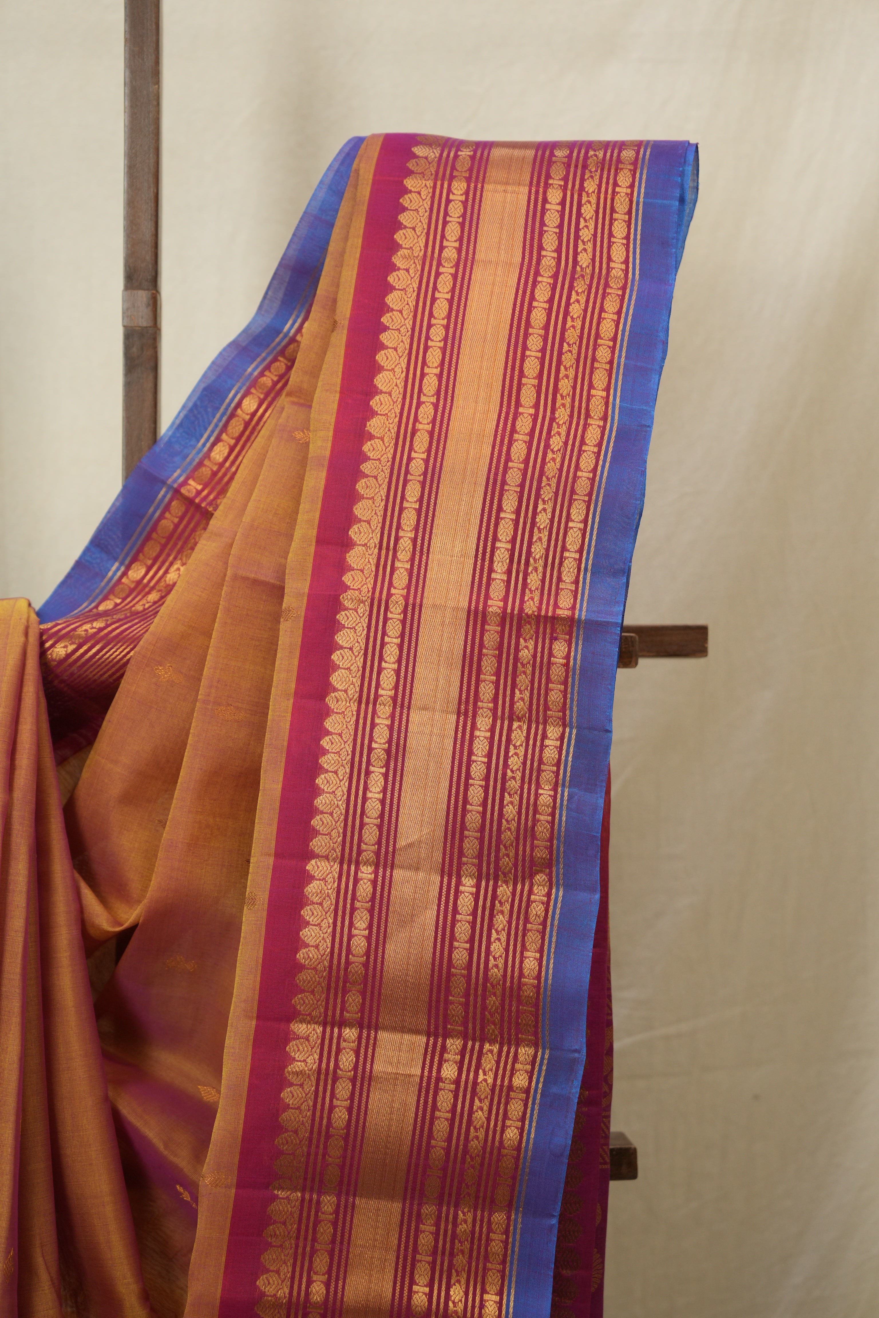Two Tone Gold Gadwal Cotton Silk Saree - SRTTGGCSS193