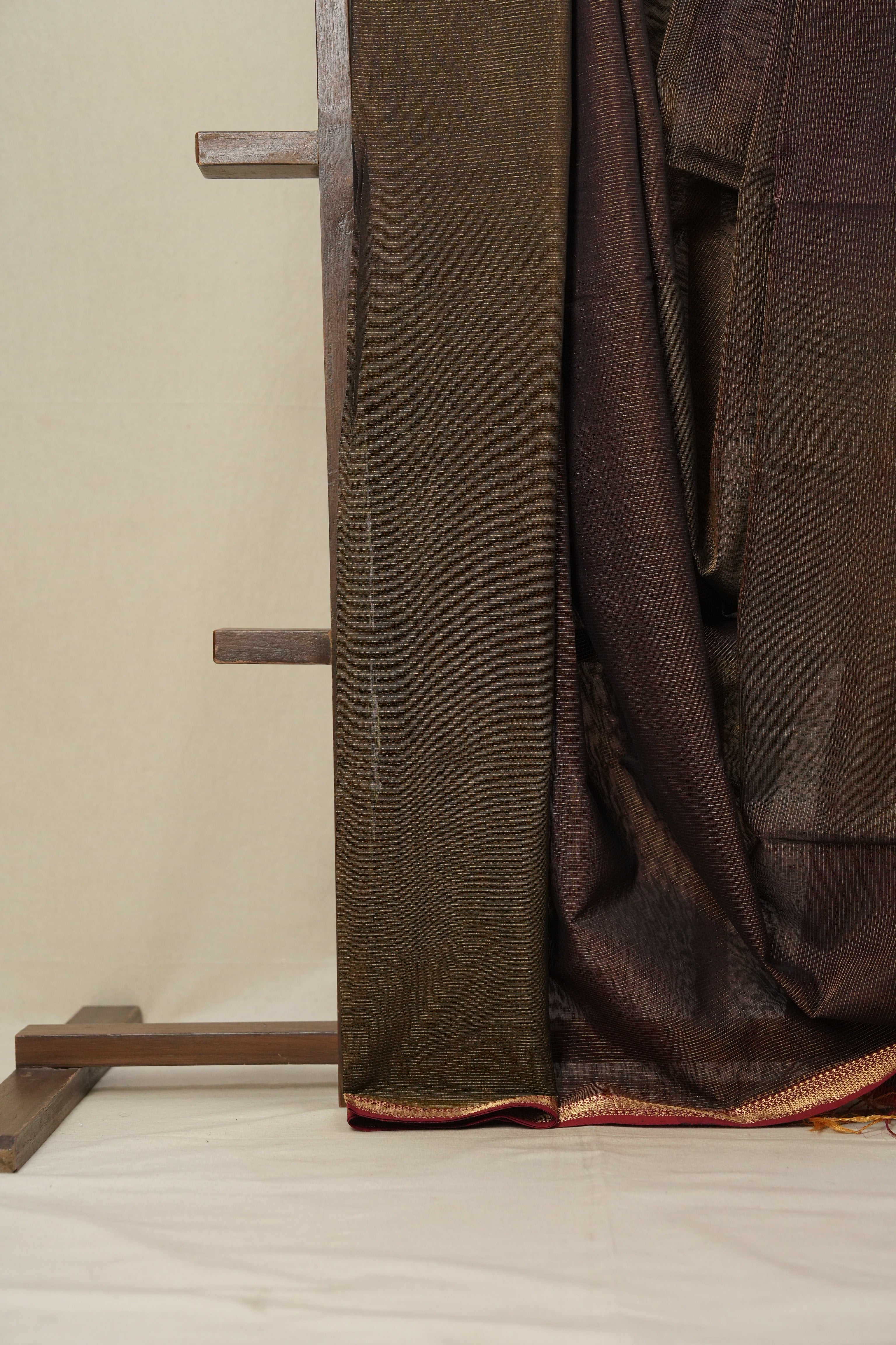 Dual Tone Green Maheshwari Tissue Saree - SRDTGMTS600