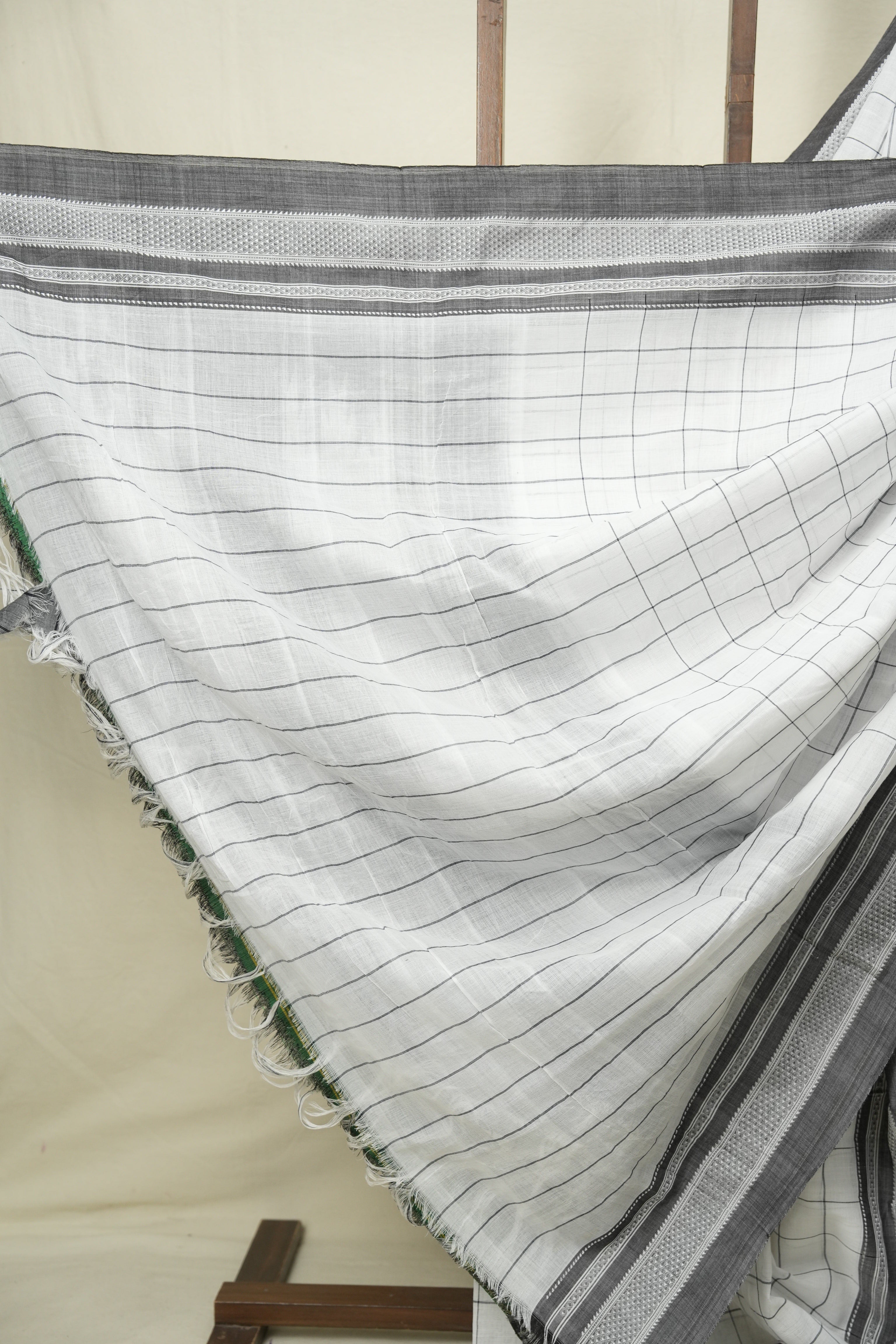White Cotton Ilkal Saree - SRWCIS1031