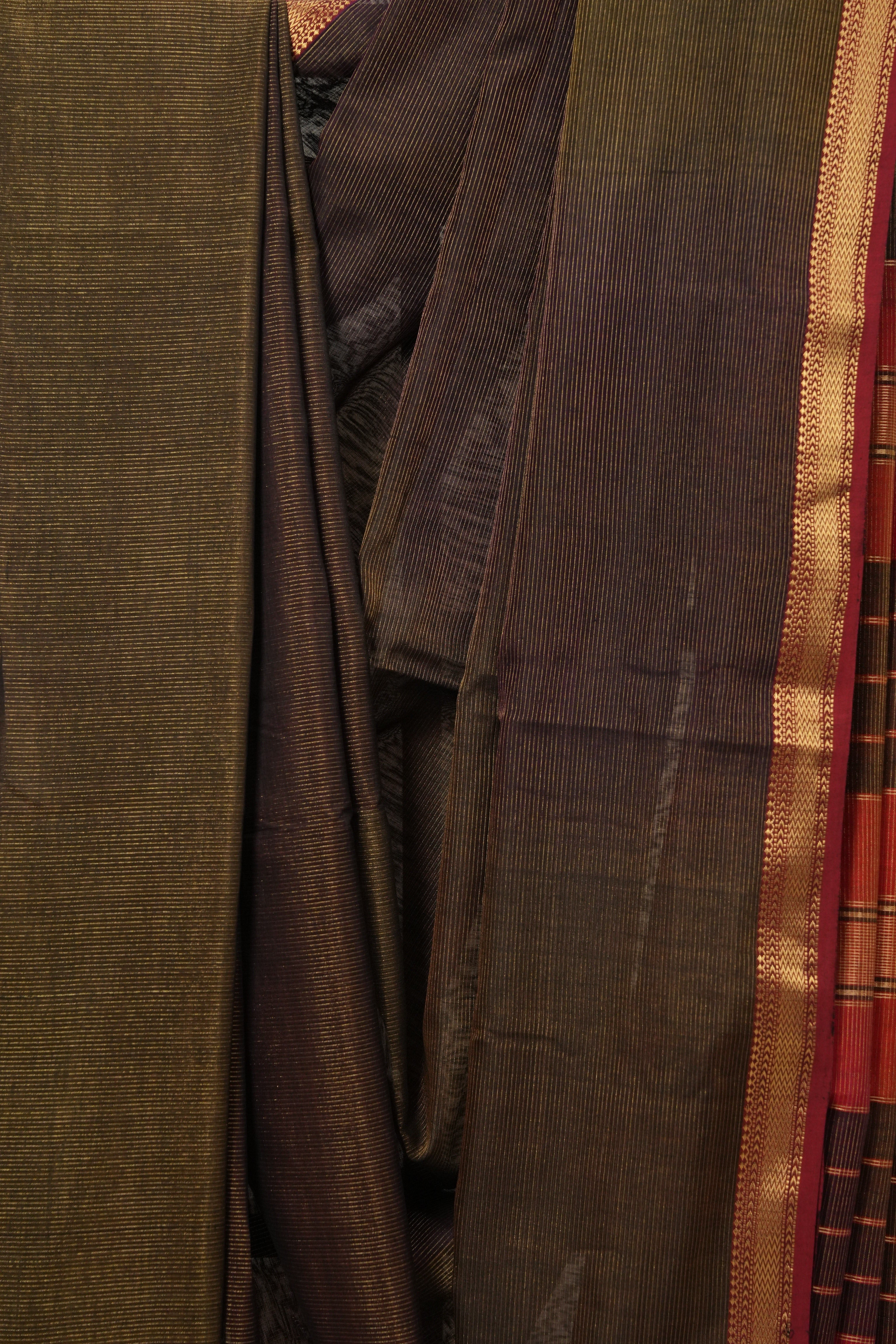 Dual Tone Green Maheshwari Tissue Saree - SRDTGMTS600