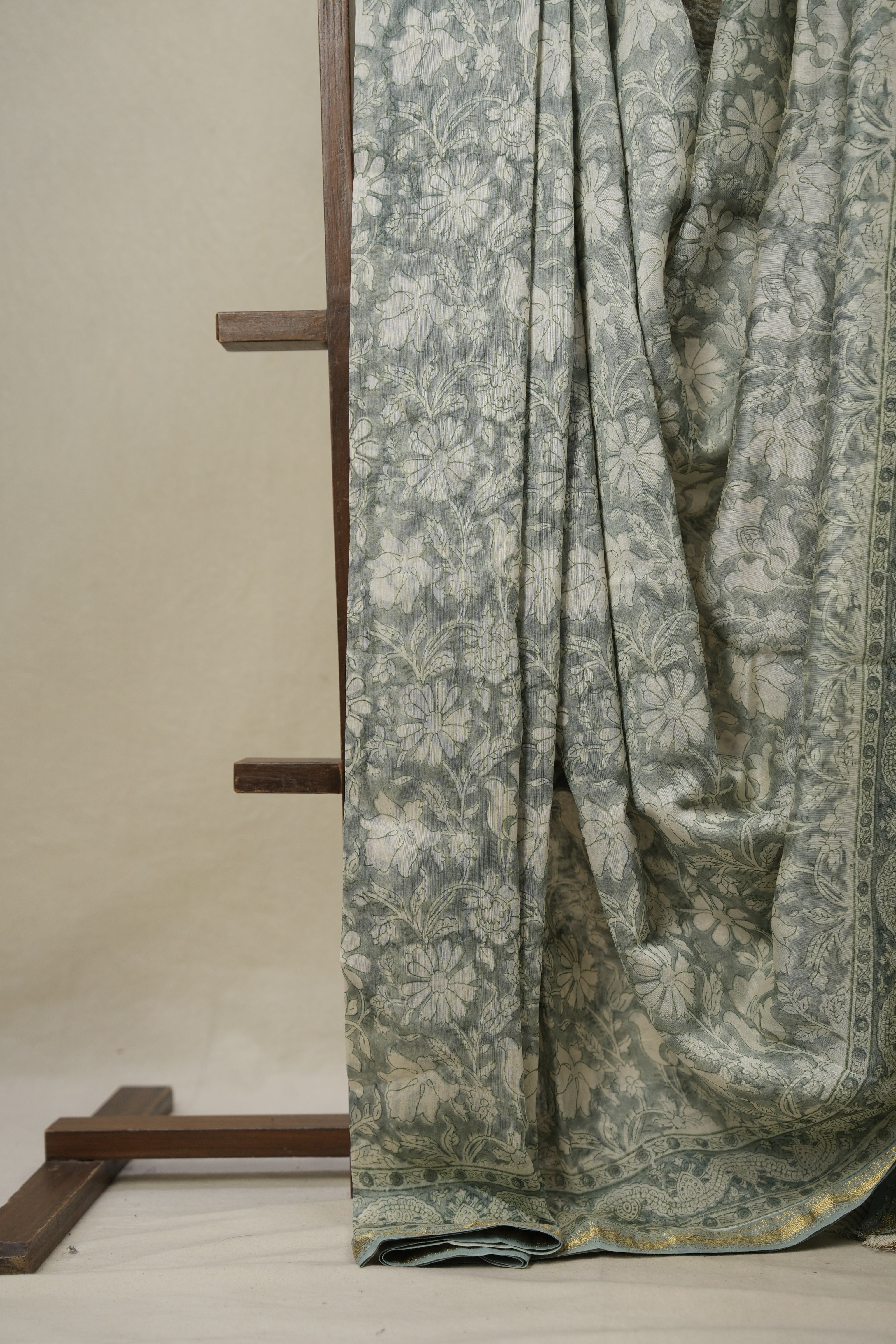 Sage Green HBP Cotton Silk Saree With Maheshwari Border - SRSGCSS1460