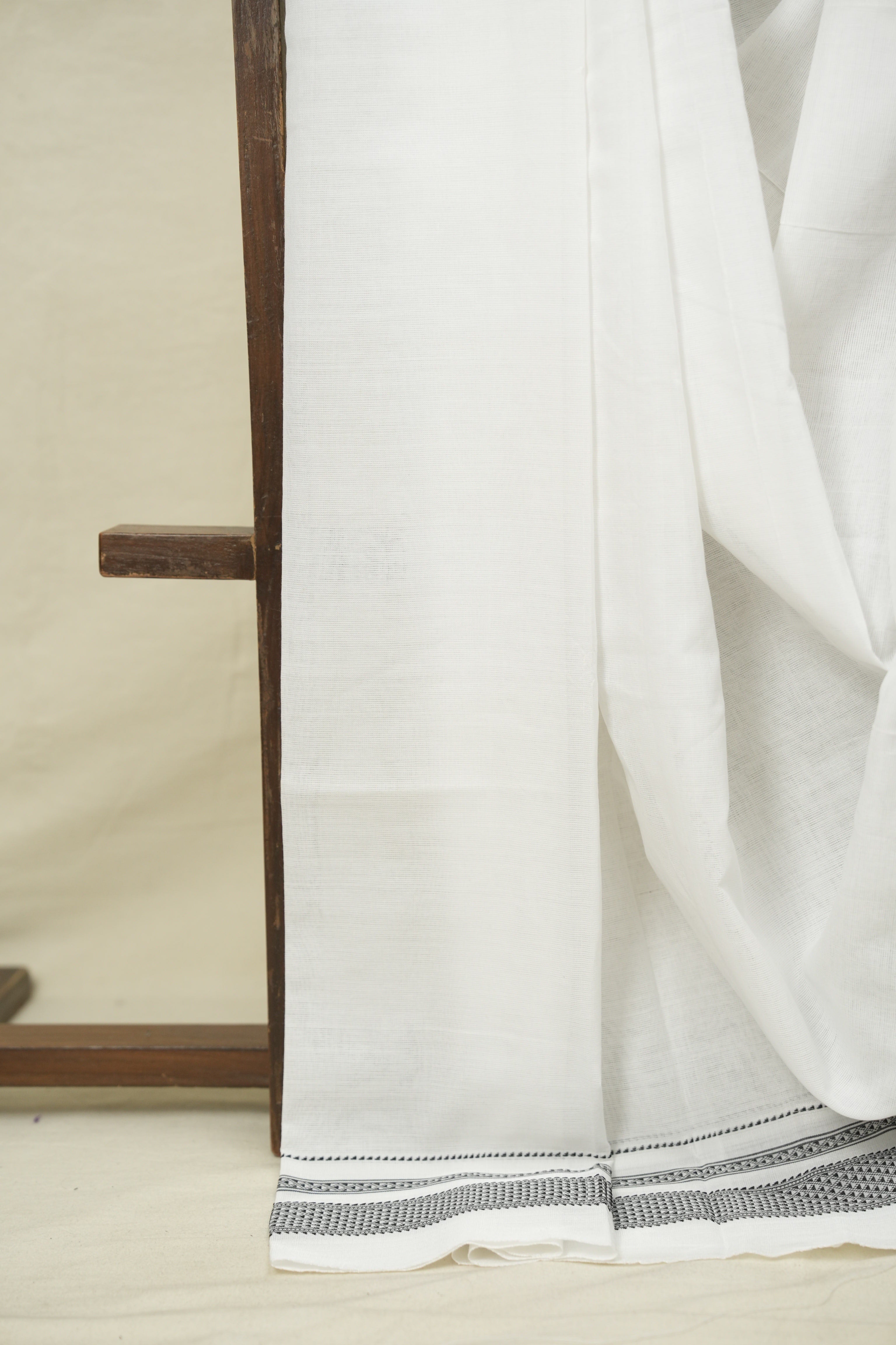 White Cotton Ilkal Saree - SRWCIS1032