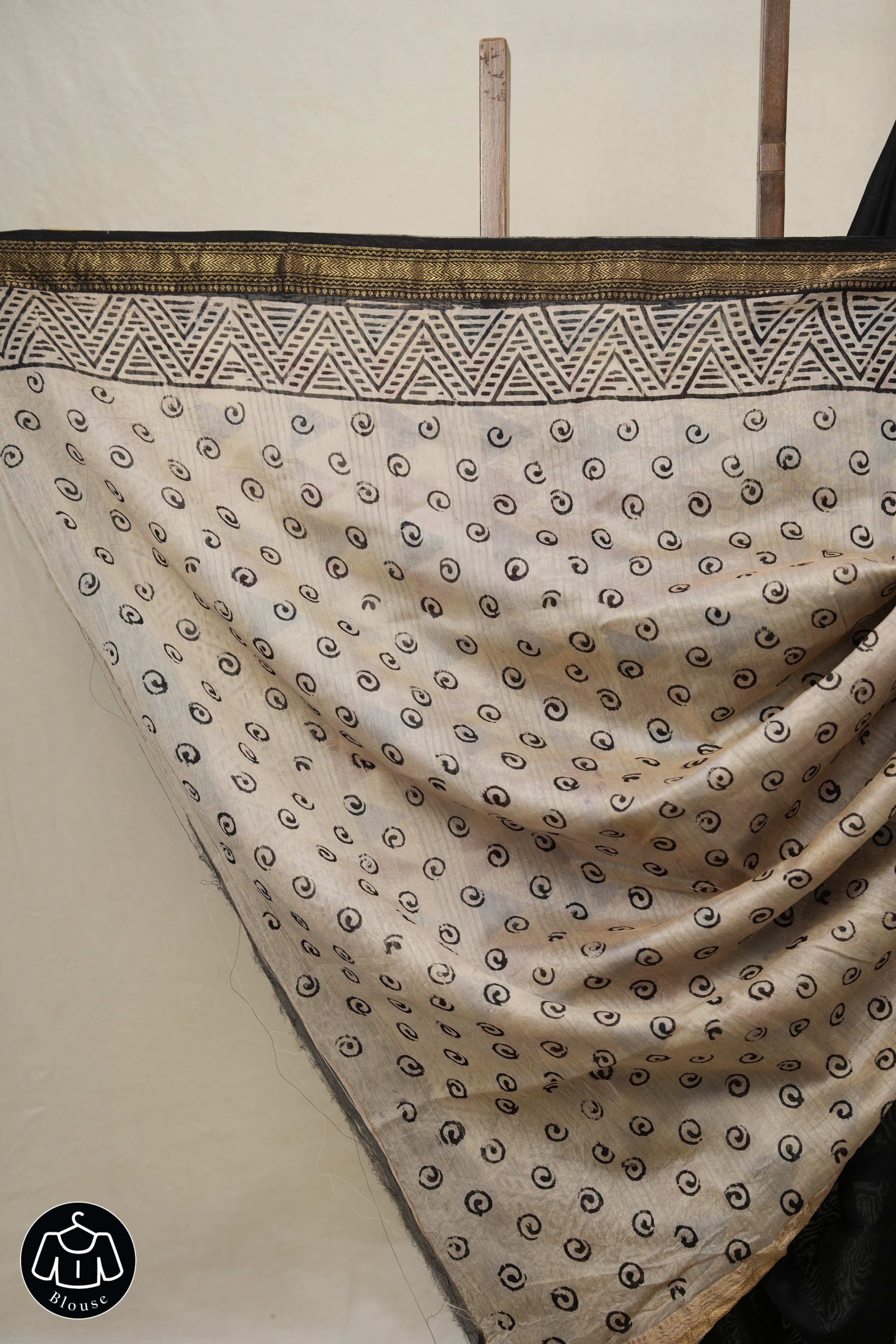 Black HBP Cotton Silk Saree With Maheshwari Border - SRBCSS1458