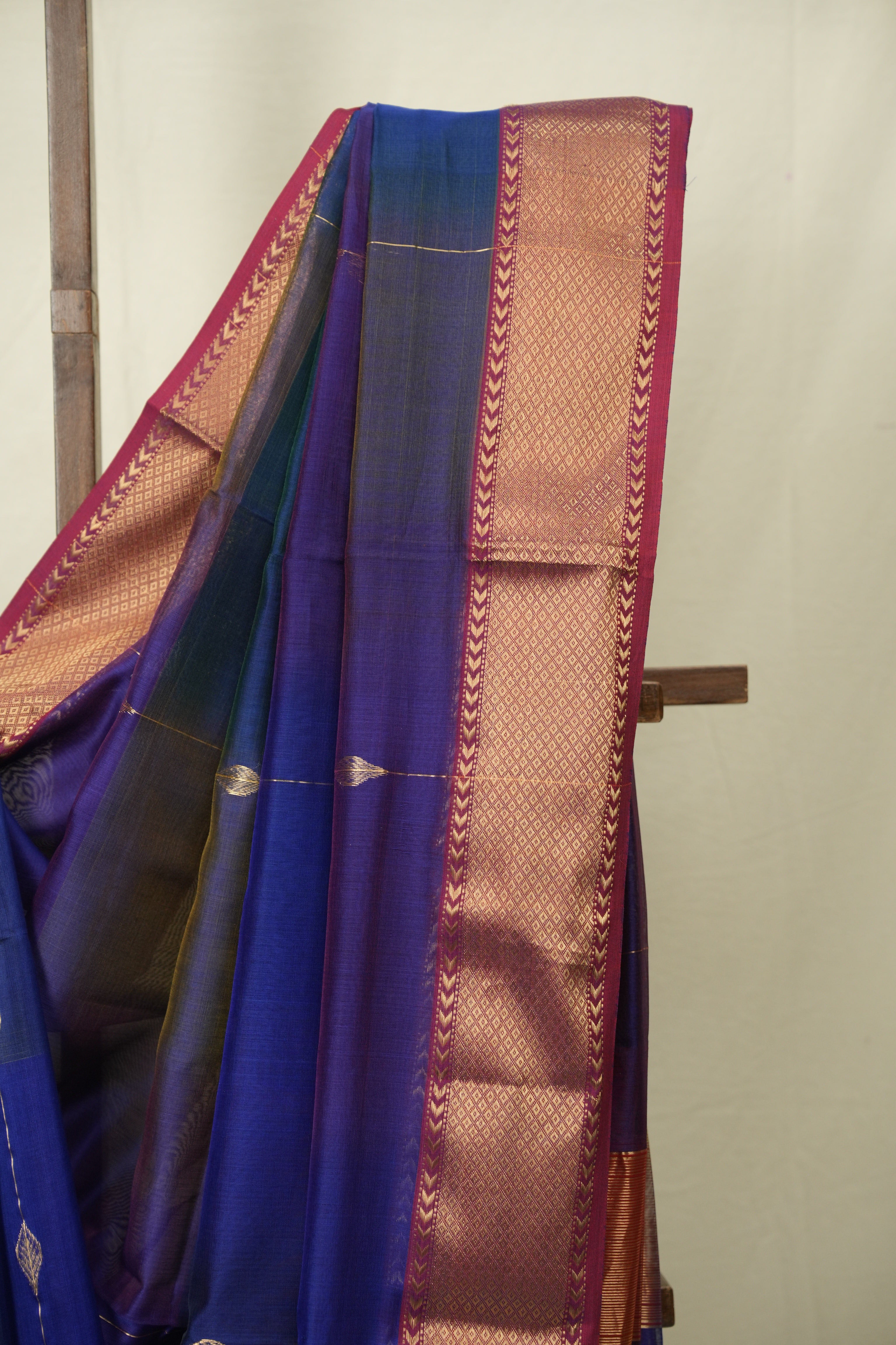 Multicolour Maheshwari Saree - SRMMS1238